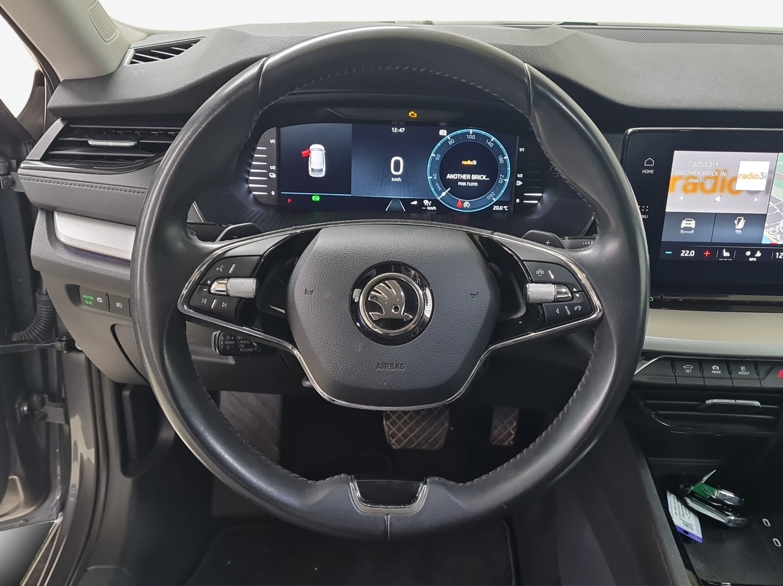 SKODA Octavia Combi 1.4 TSI PHEV DSG Ambition-image-9