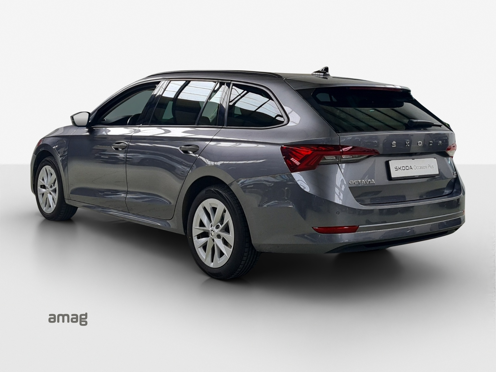 SKODA Octavia Combi 1.4 TSI PHEV DSG Ambition-image-2