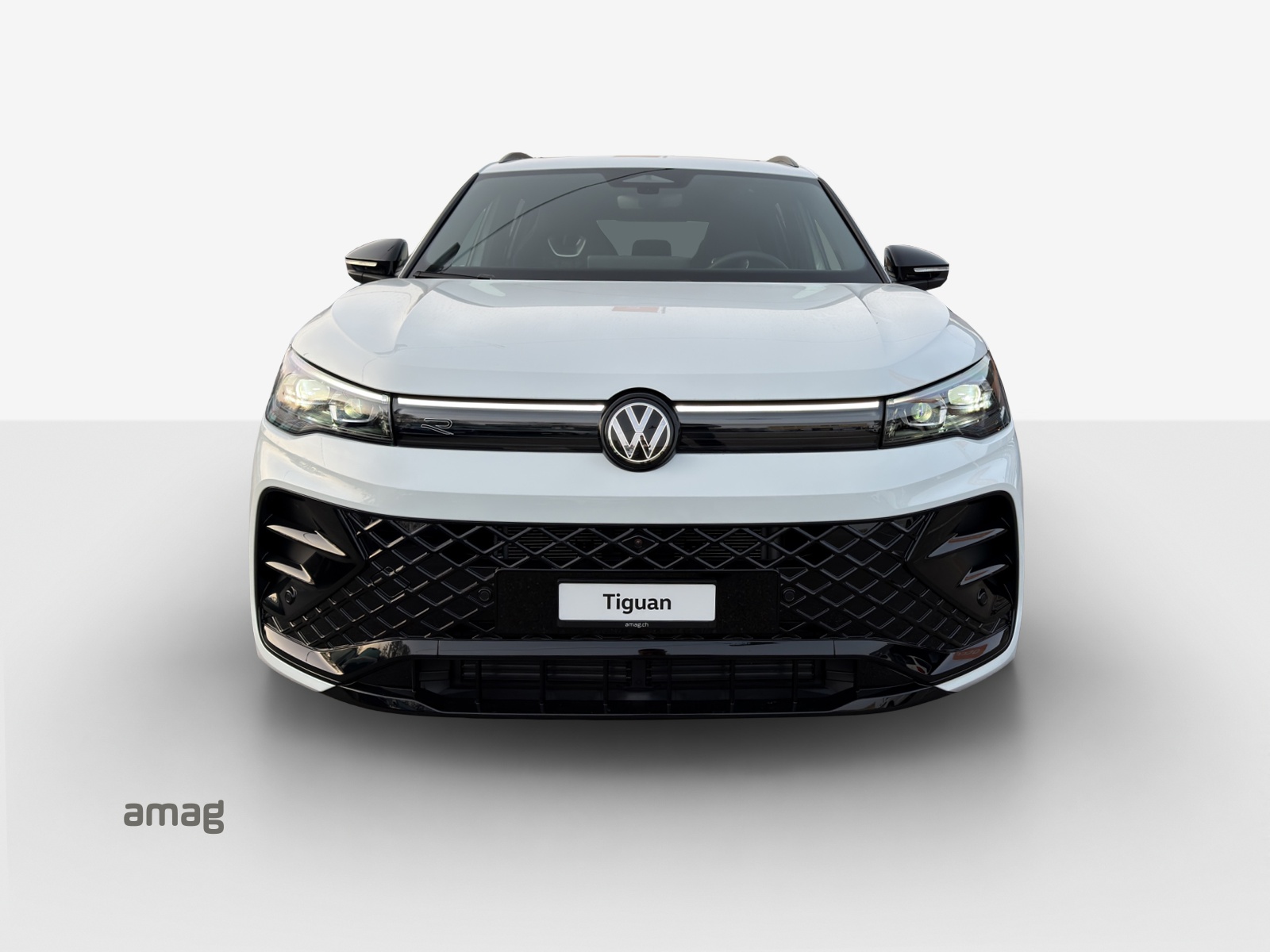 VW Tiguan 2.0 TSI DSG R-Line 4Motion-image-6