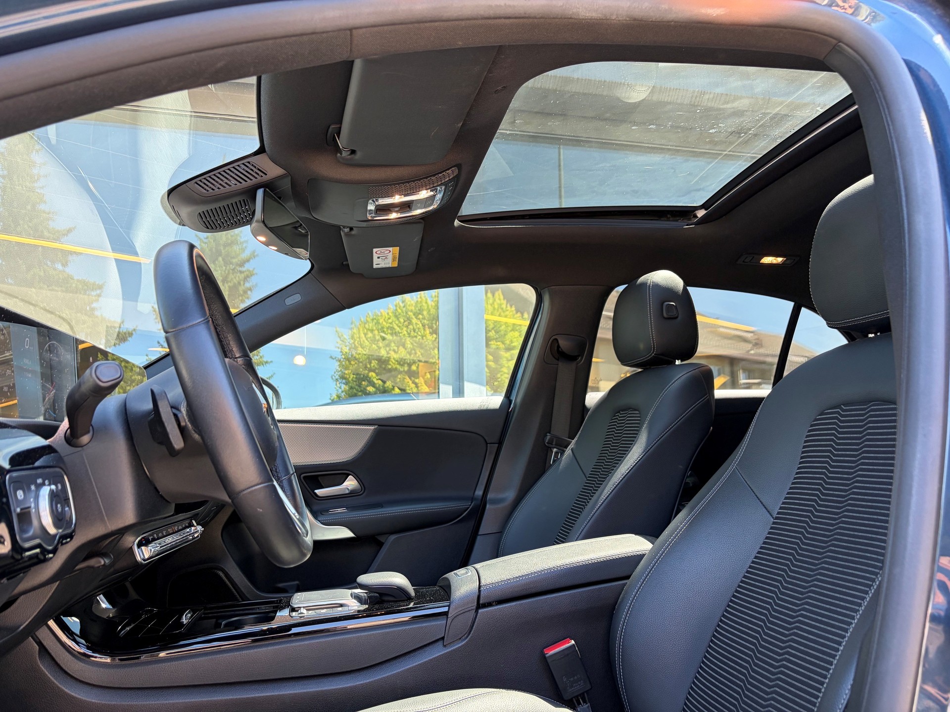 MERCEDES-BENZ A 180 Night Star 7G-DCT-image-6