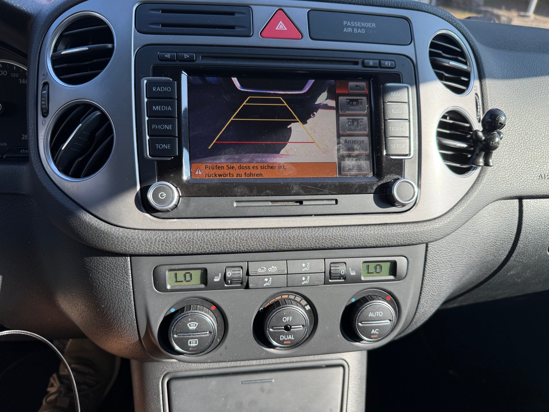 VW Tiguan 2.0 TSI Sport&Style-image-13