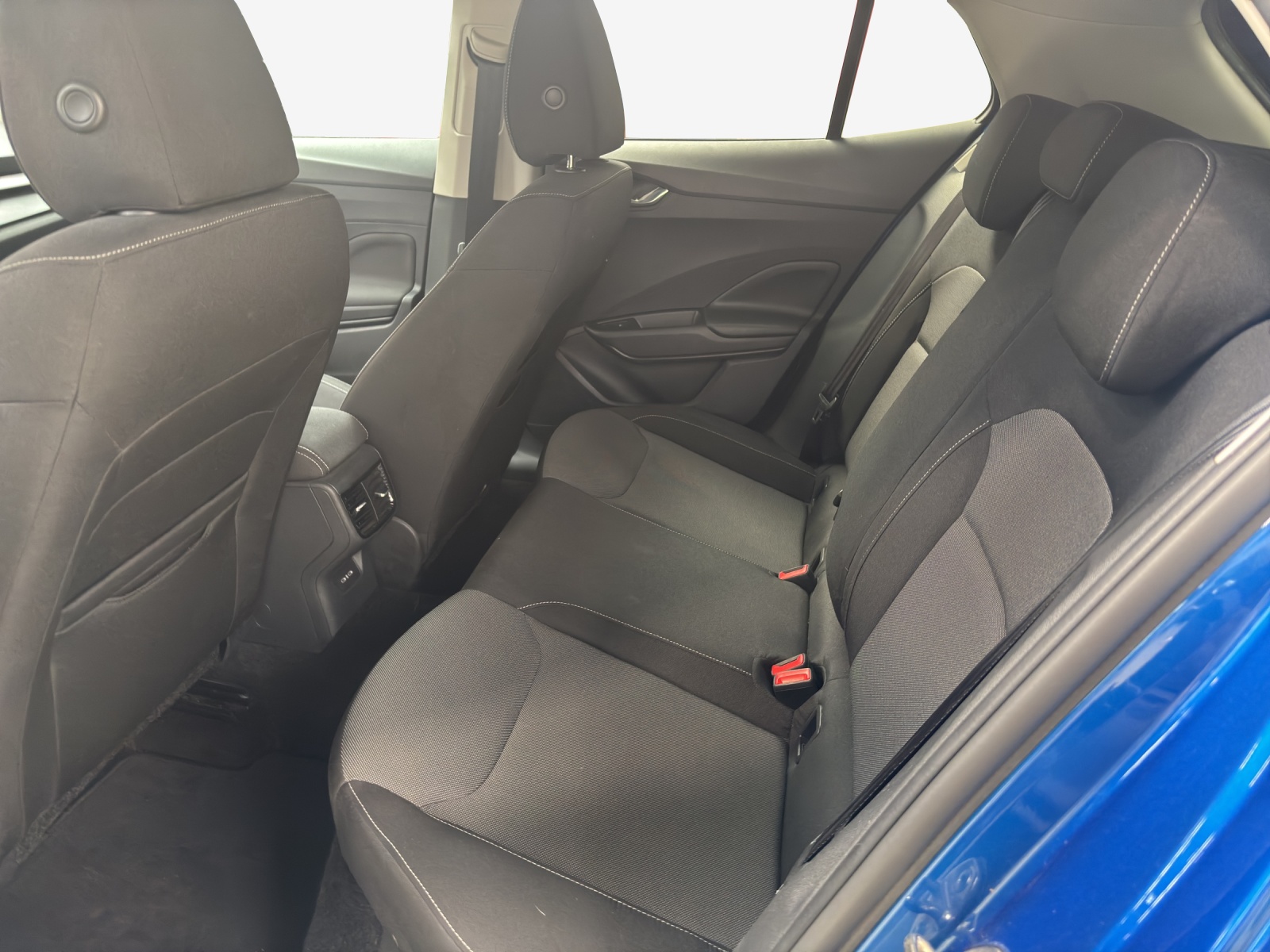 SKODA Fabia 1.0 TSI Ambition-image-11