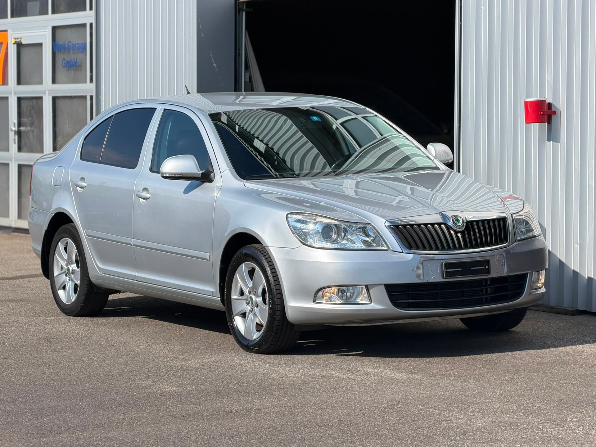 SKODA OCTAVIA-image-1