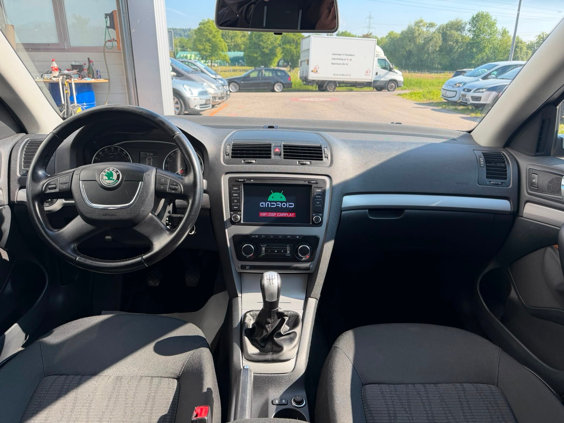 SKODA OCTAVIA-image-6