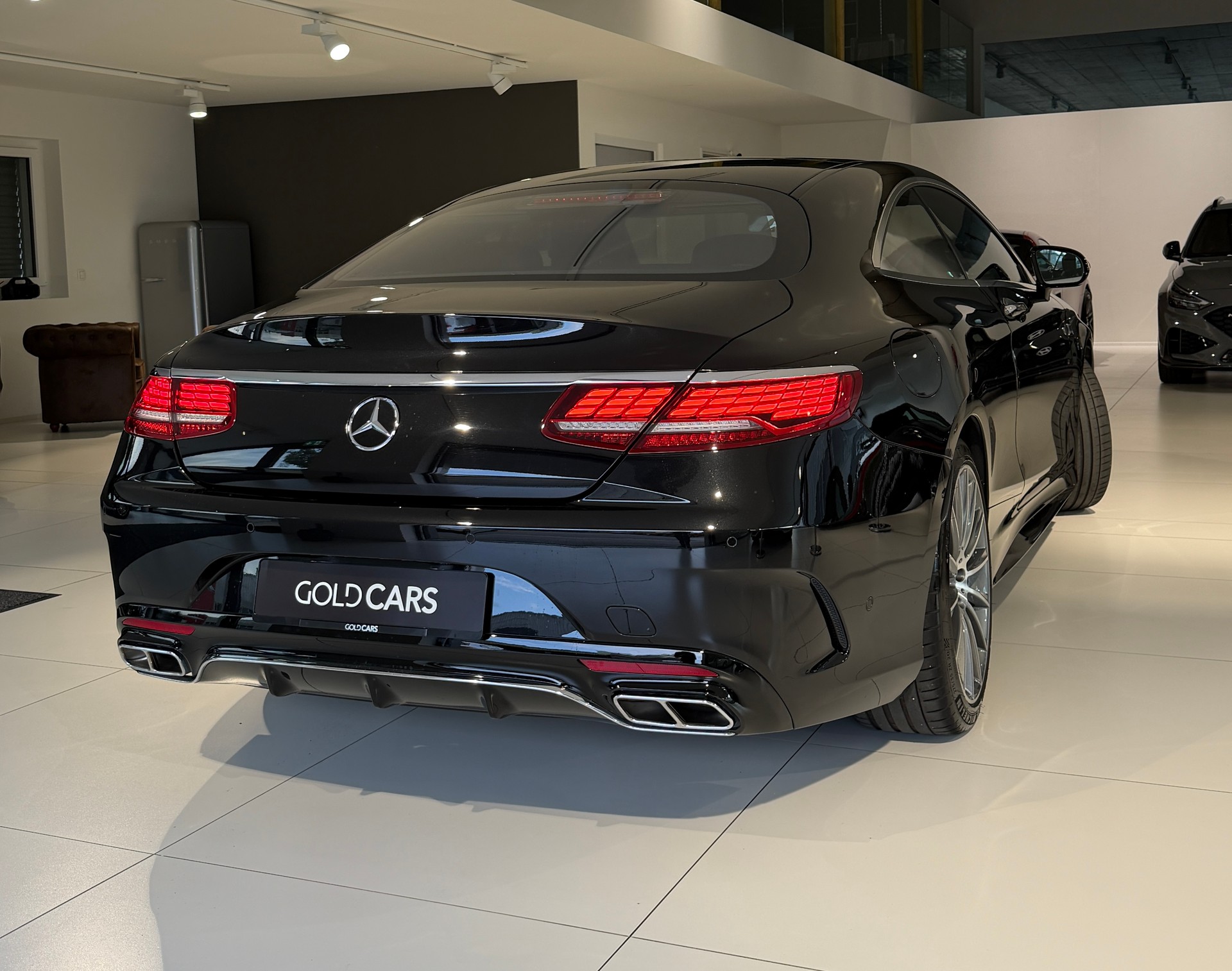 MERCEDES-BENZ S 560 Coupé 4Matic 9G-Tronic-image-6