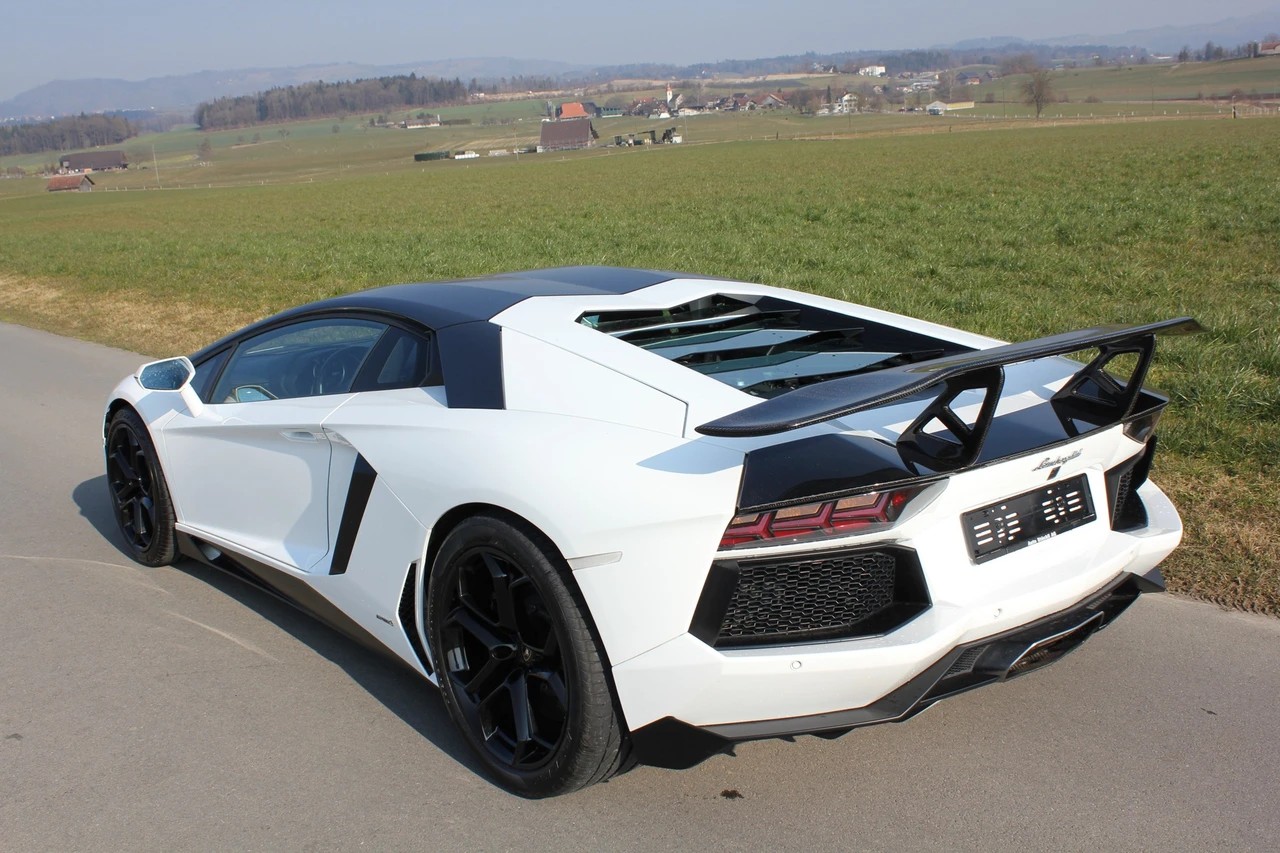 LAMBORGHINI Aventador LP700-4 Coupé E-Gear-image-3