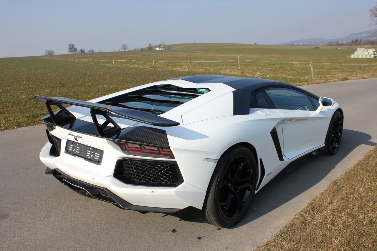 LAMBORGHINI Aventador LP700-4 Coupé E-Gear-image-2