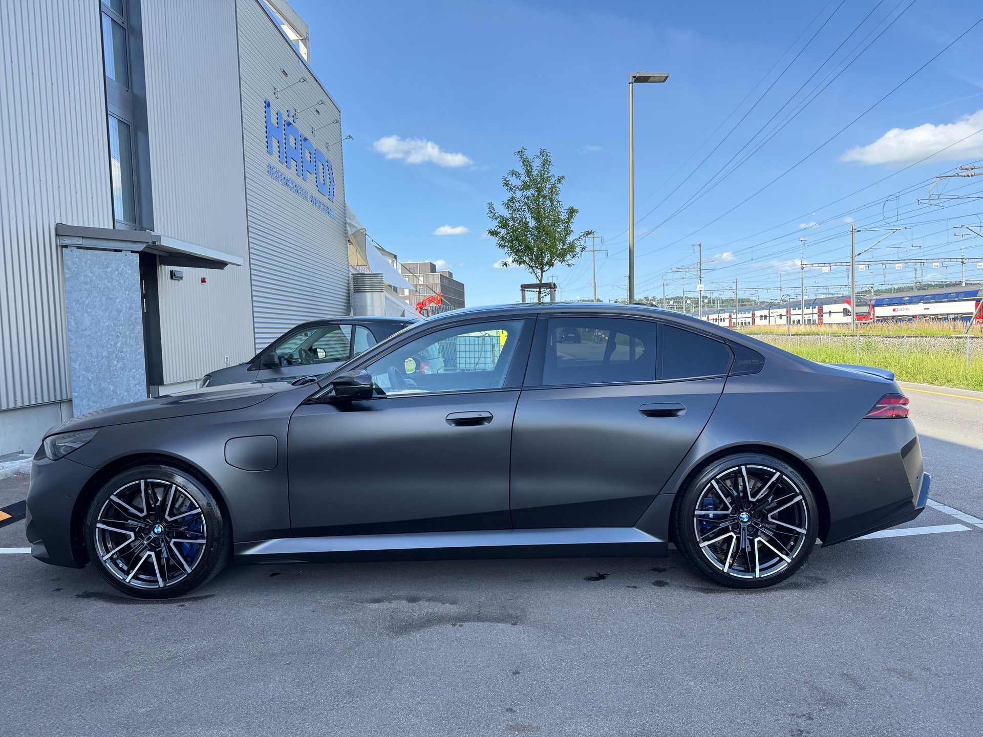 BMW M5 xDrive-image-12