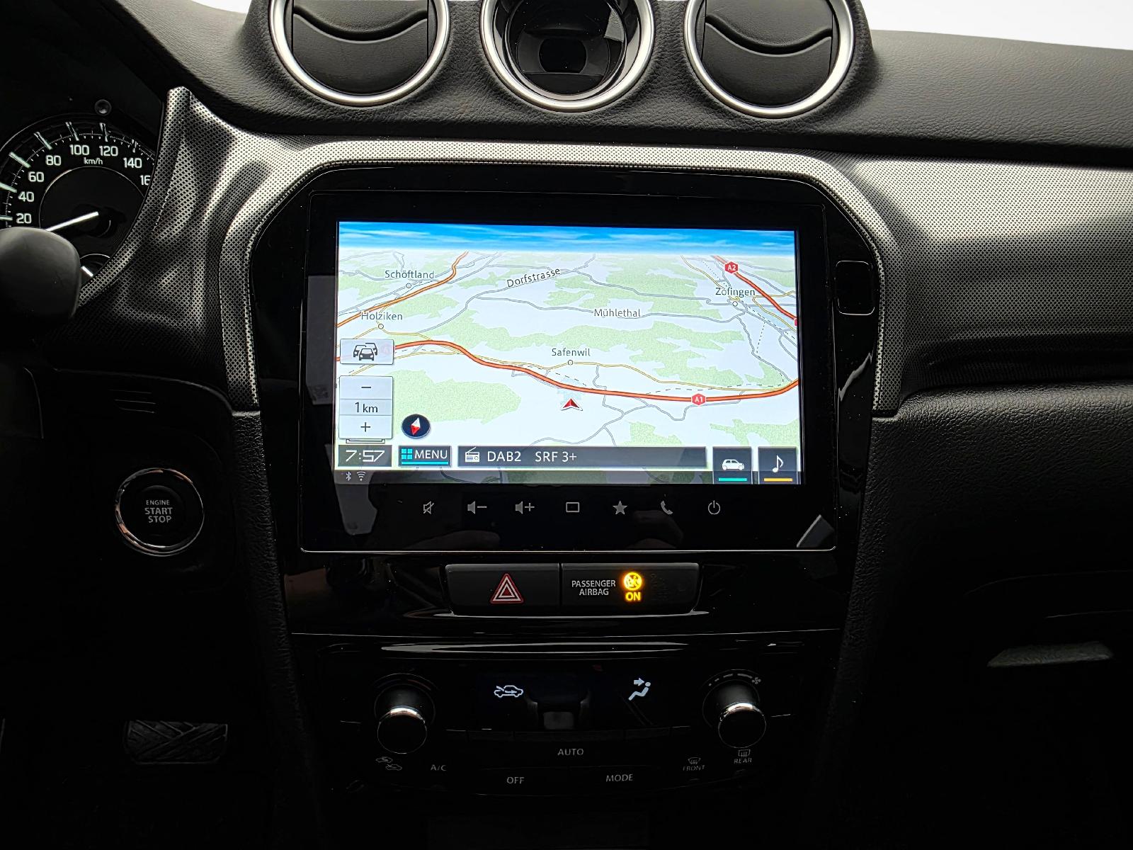 SUZUKI Vitara 1.4 T Compact Top Hybrid 4x4-image-14