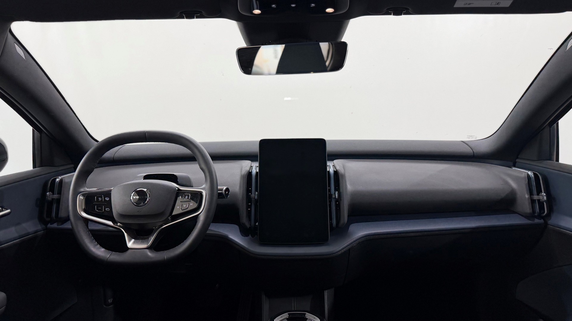 VOLVO EX 30 E60 Twin Ultra Performanc-image-5