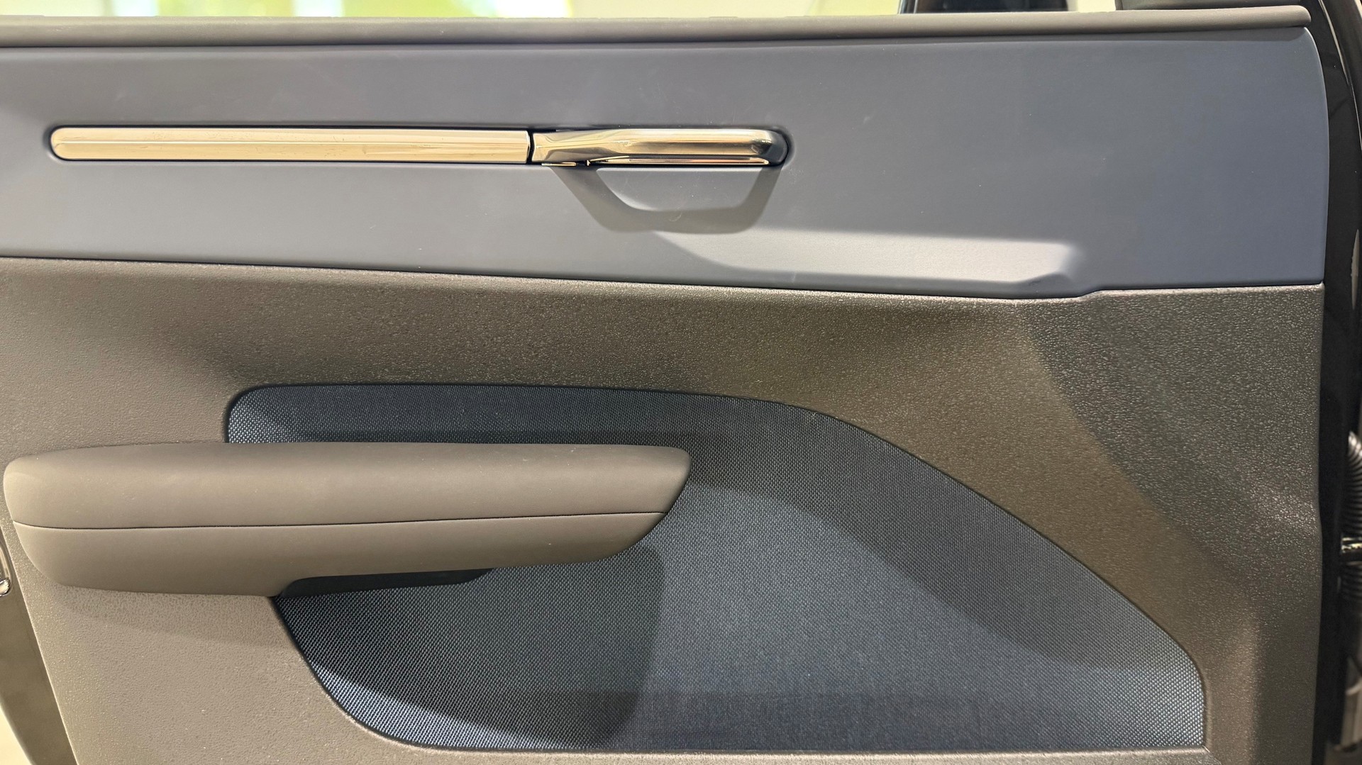 VOLVO EX 30 E60 Twin Ultra Performanc-image-14