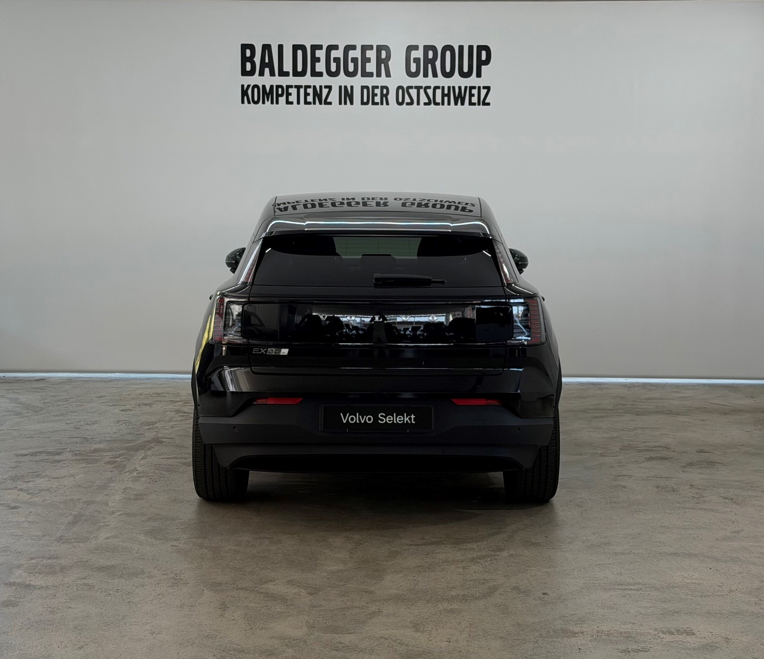 VOLVO EX 30 E60 Twin Ultra Performanc-image-7