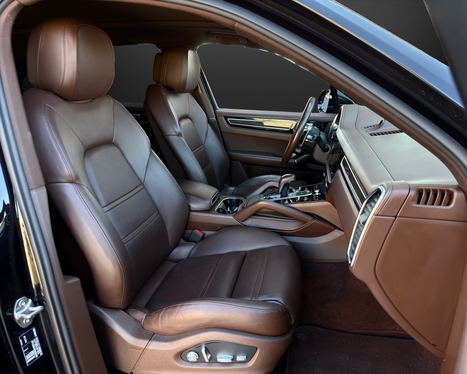 PORSCHE Cayenne S 2.9 V6 Biturbo mit 440 PS-image-8