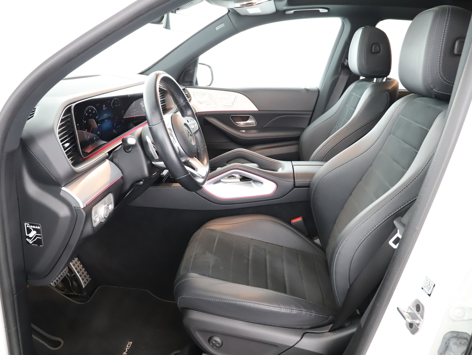 MERCEDES-BENZ GLE 300 d 4Matic AMG-image-9