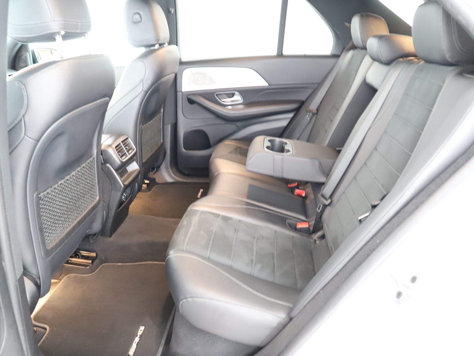 MERCEDES-BENZ GLE 300 d 4Matic AMG-image-12