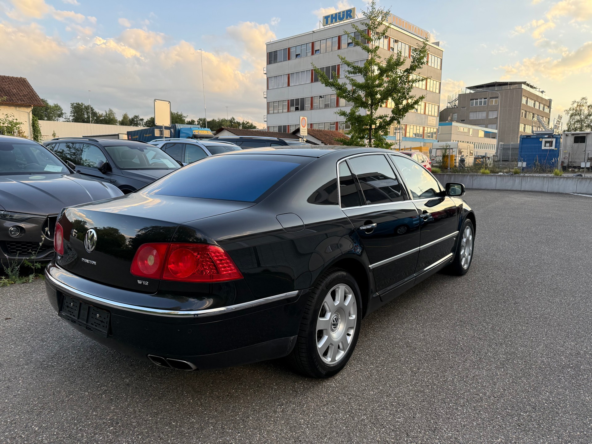 VW Phaeton 6.0 W12 4Motion-image-4