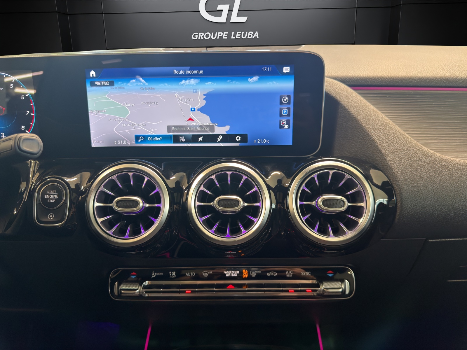 MERCEDES-BENZ GLA 250 4Matic Progressive 8G-DCT-image-12