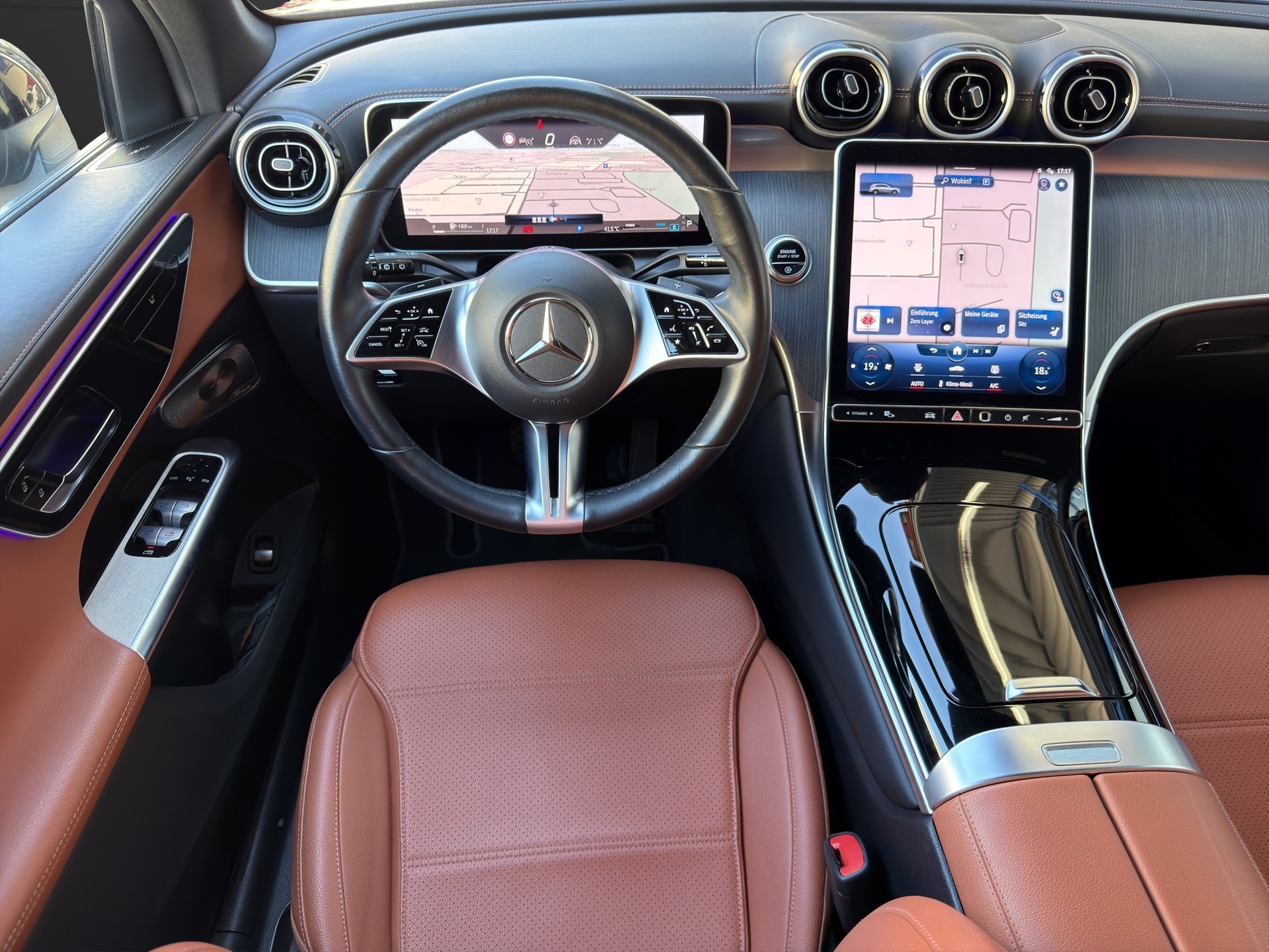 MERCEDES-BENZ GLC 220 d 4Matic 9G-Tronic-image-8