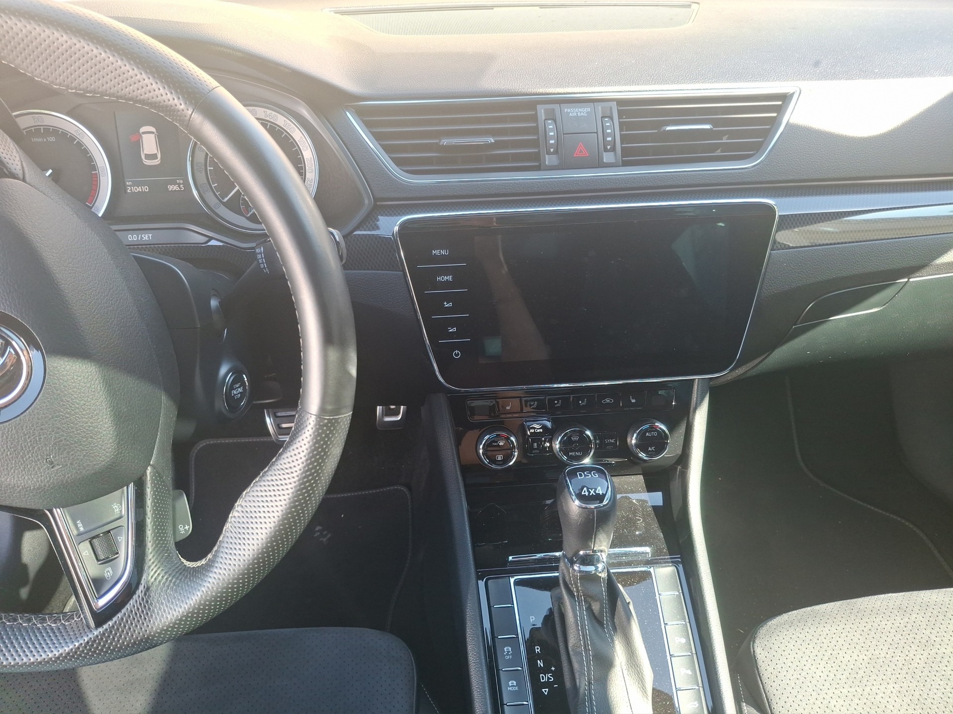 SKODA Superb Combi 2.0 TDi Ambition 4x4 DSG-image-9