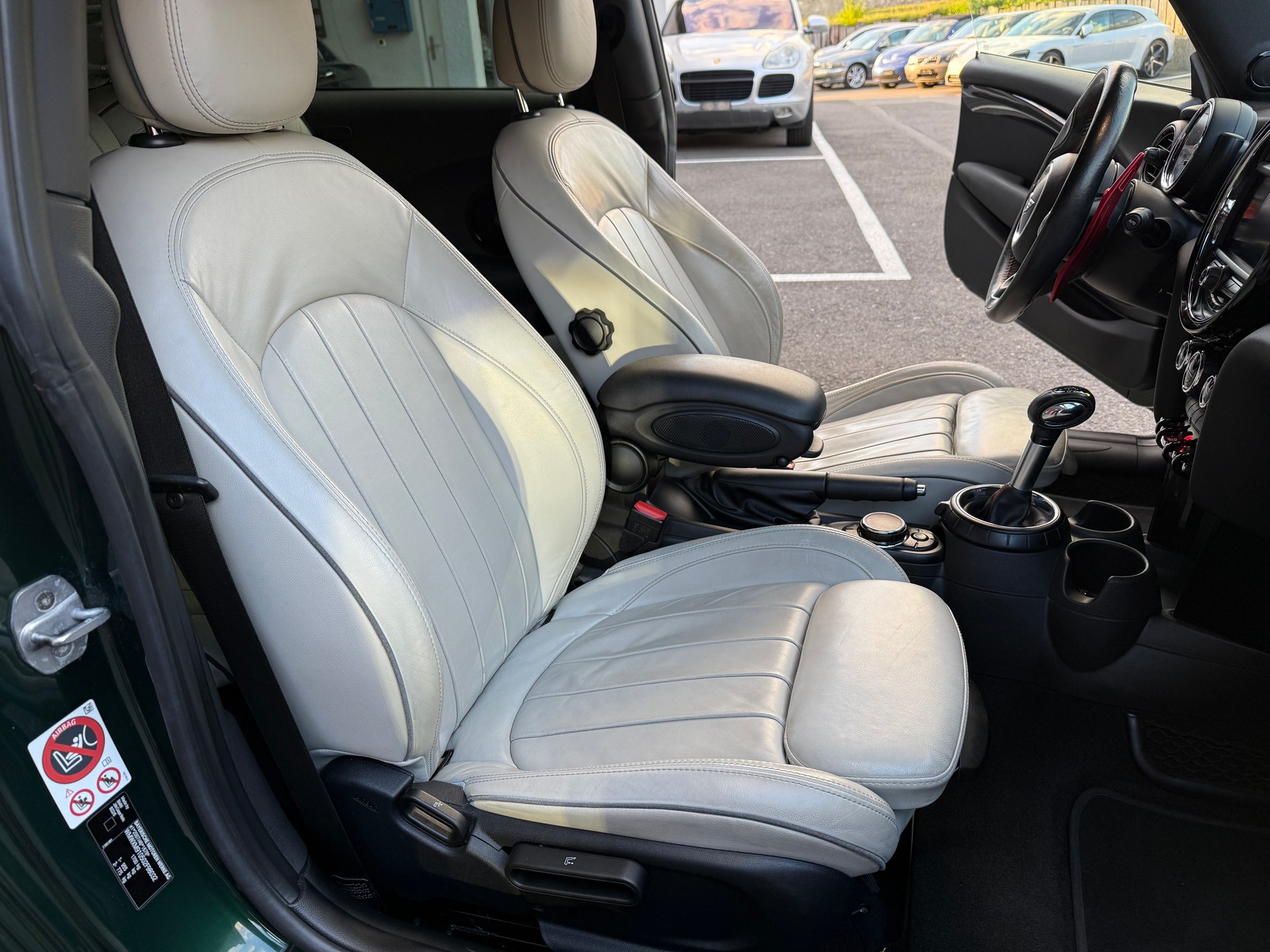 MINI Cooper John Cooper Works Steptronic-image-13