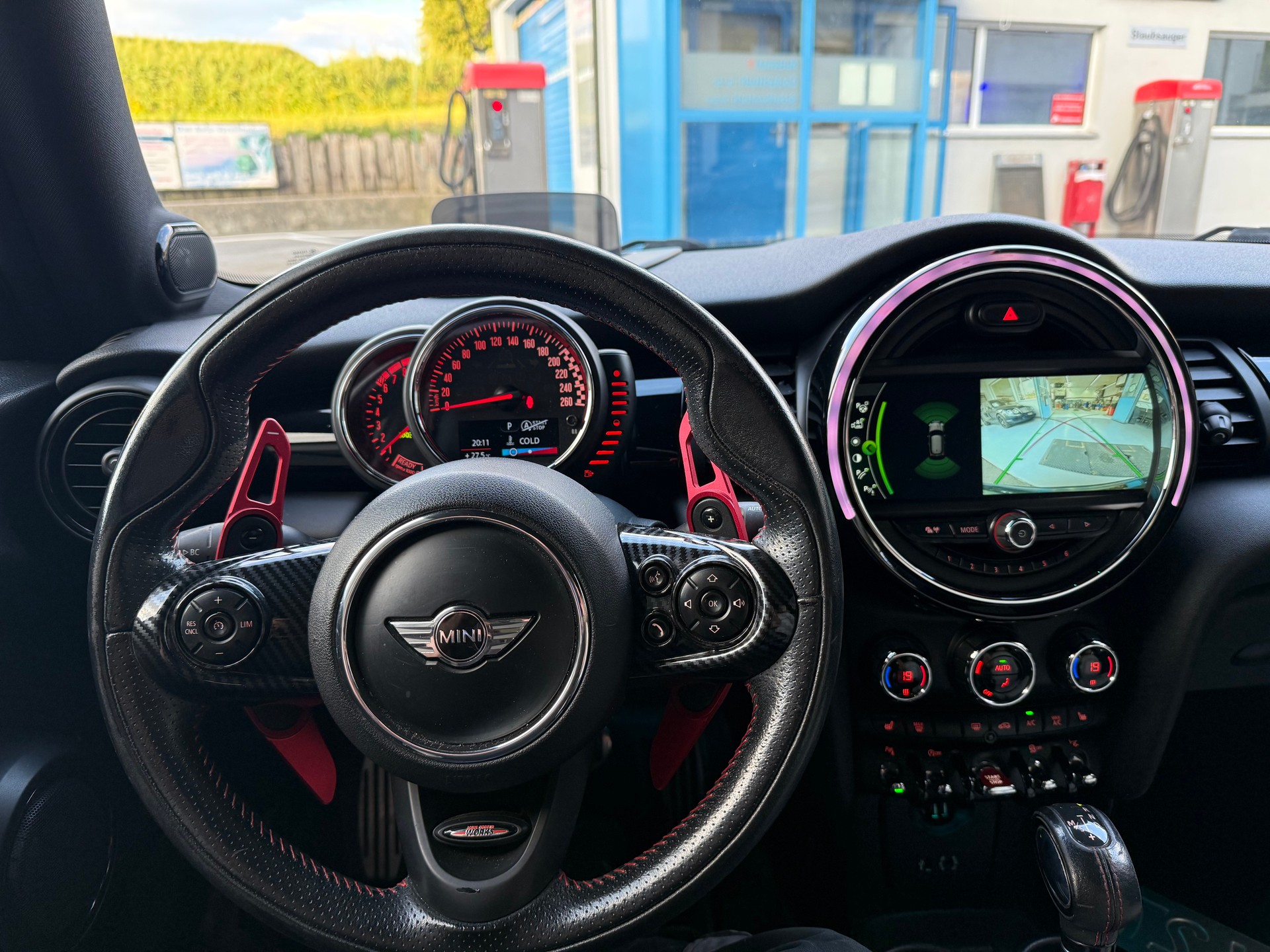 MINI Cooper John Cooper Works Steptronic-image-9