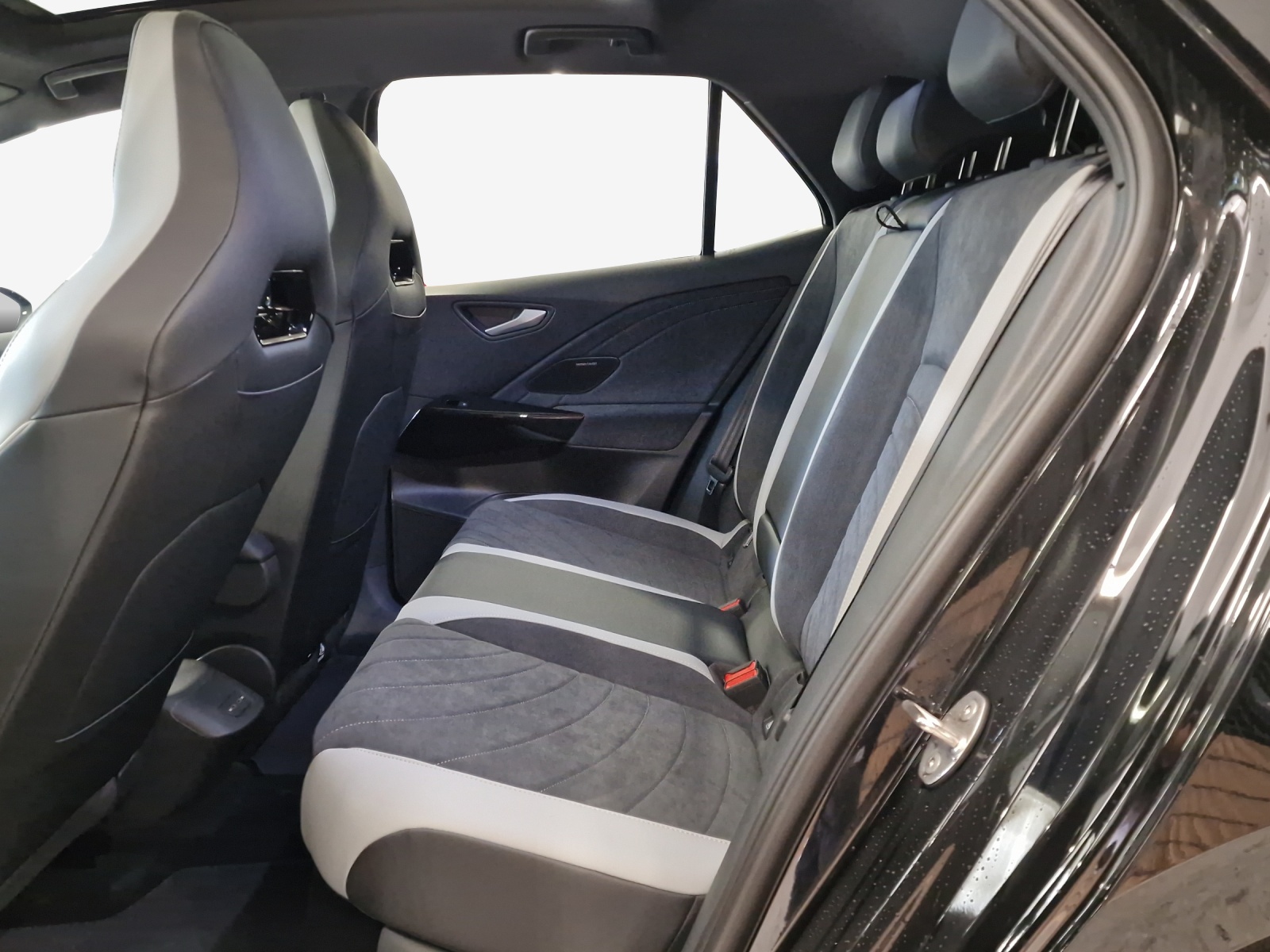 VW ID.3 Pro S 79 kWh Pro S United-image-12