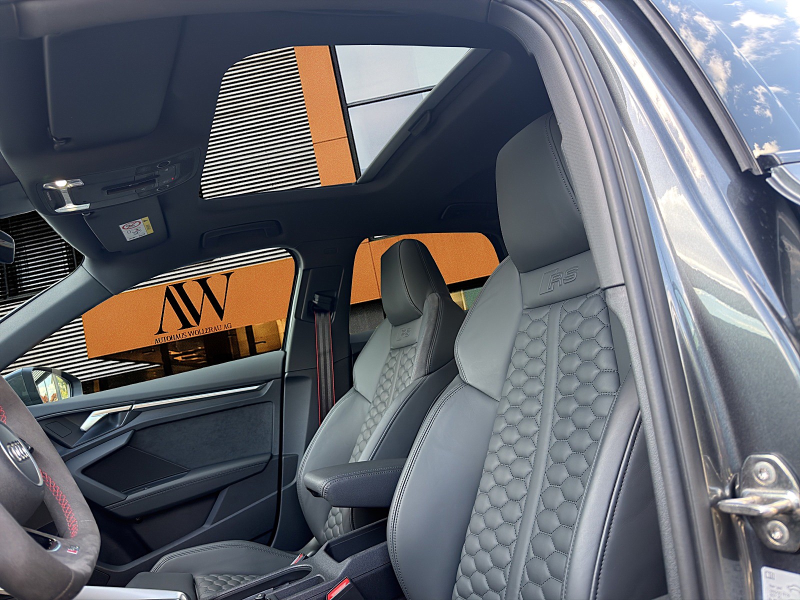AUDI RS3 Sportback 2.5 TFSI Quattro S-Tronic / Pano - Leder - ACC-image-14