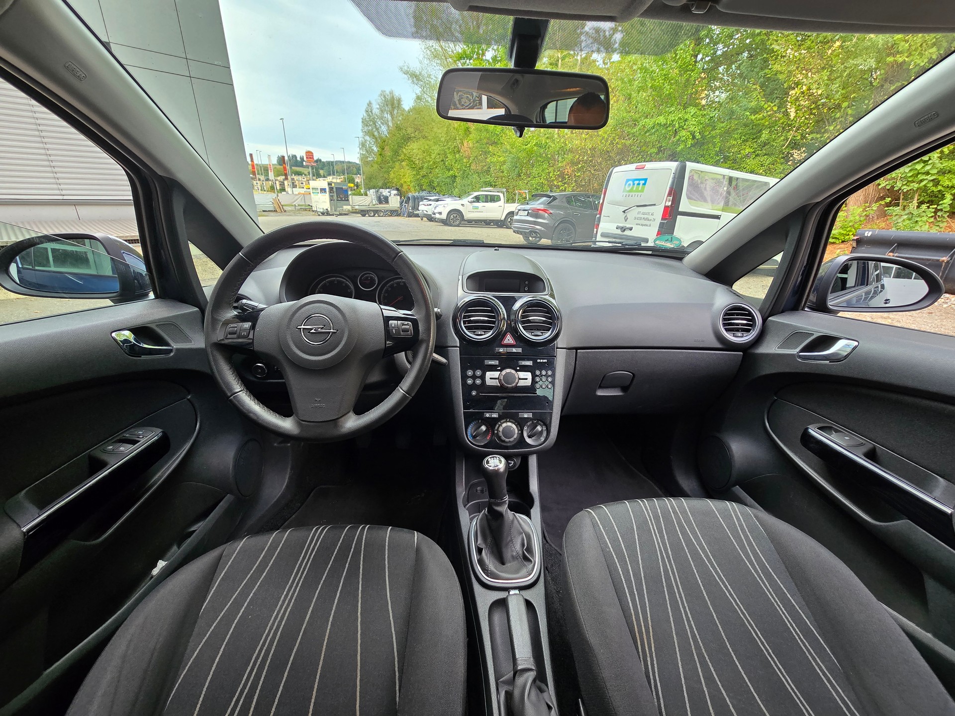 OPEL CORSA-image-8