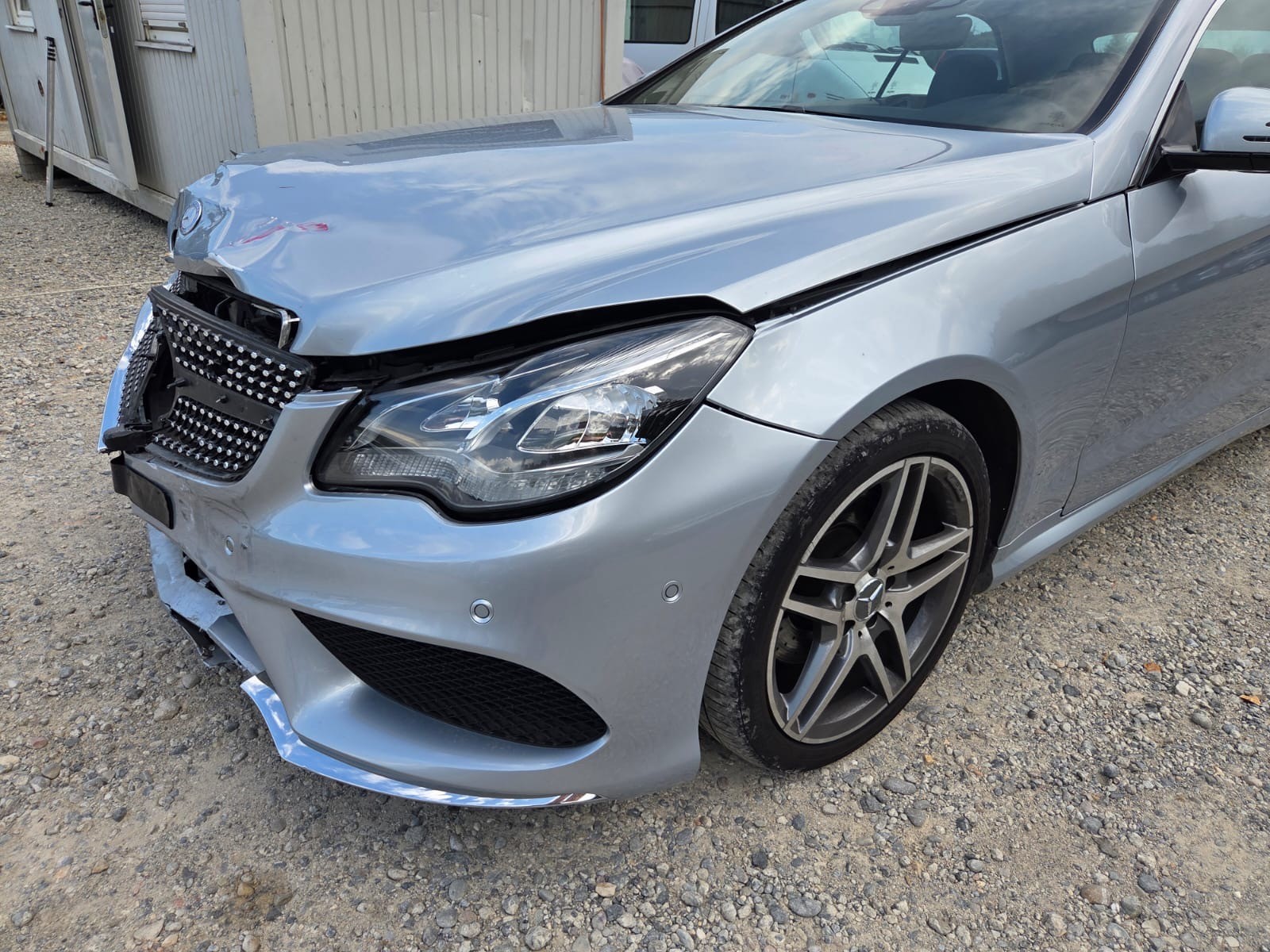 MERCEDES-BENZ E 320 Sport Edition 7G-Tronic-image-6