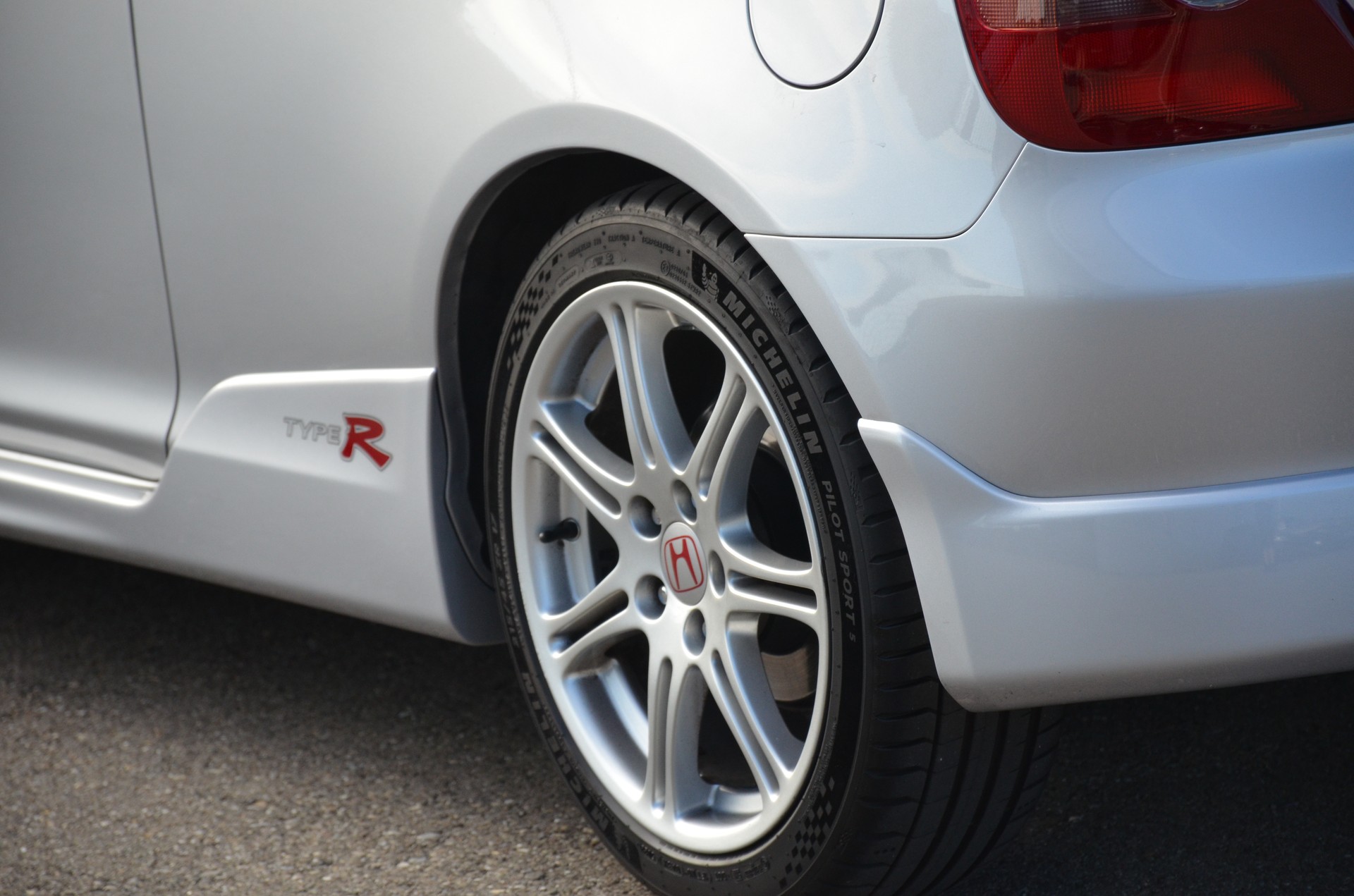 HONDA Type R 2.0-image-12