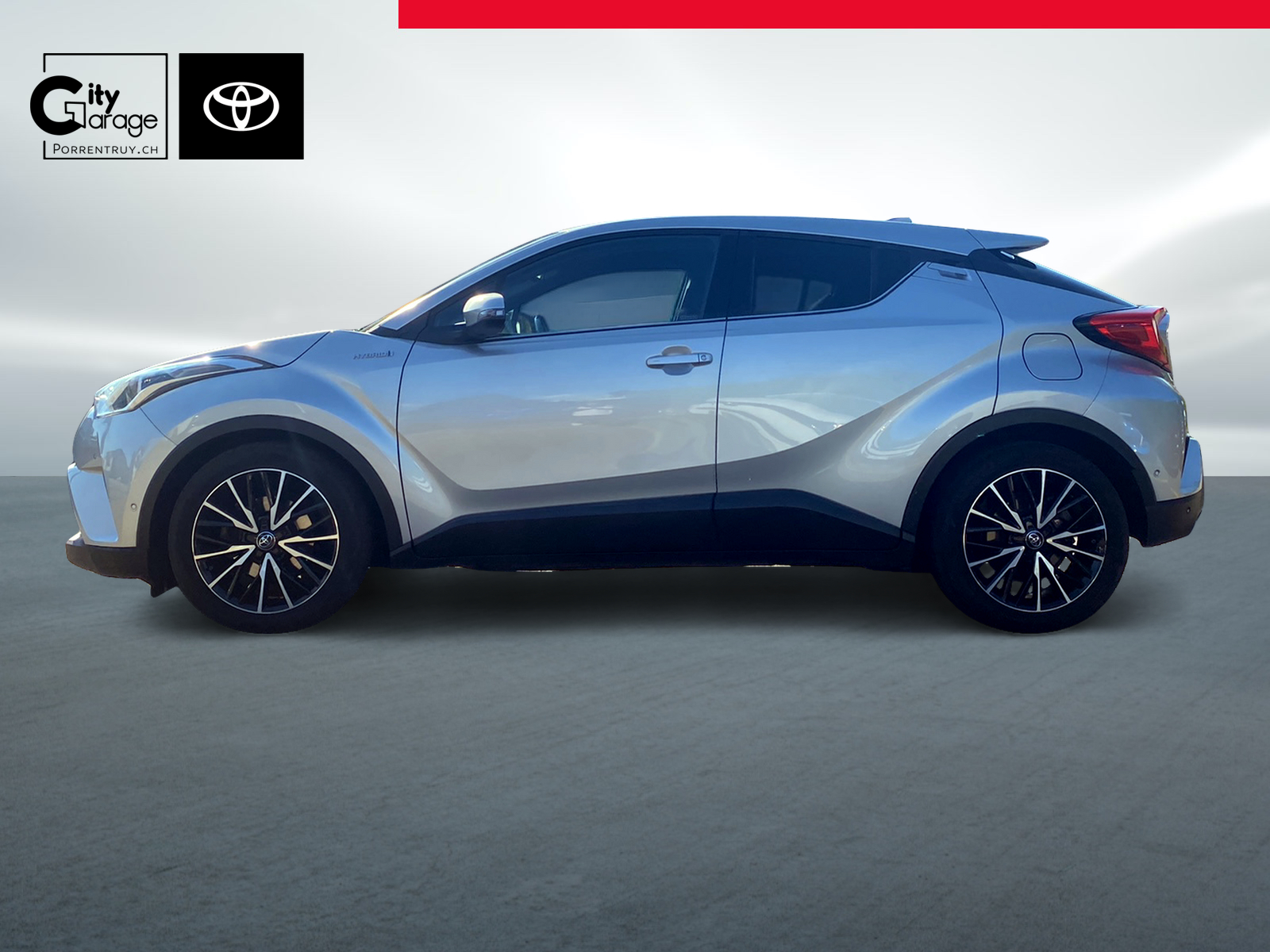 TOYOTA C-HR 1.8 HSD Premium CVT-image-2