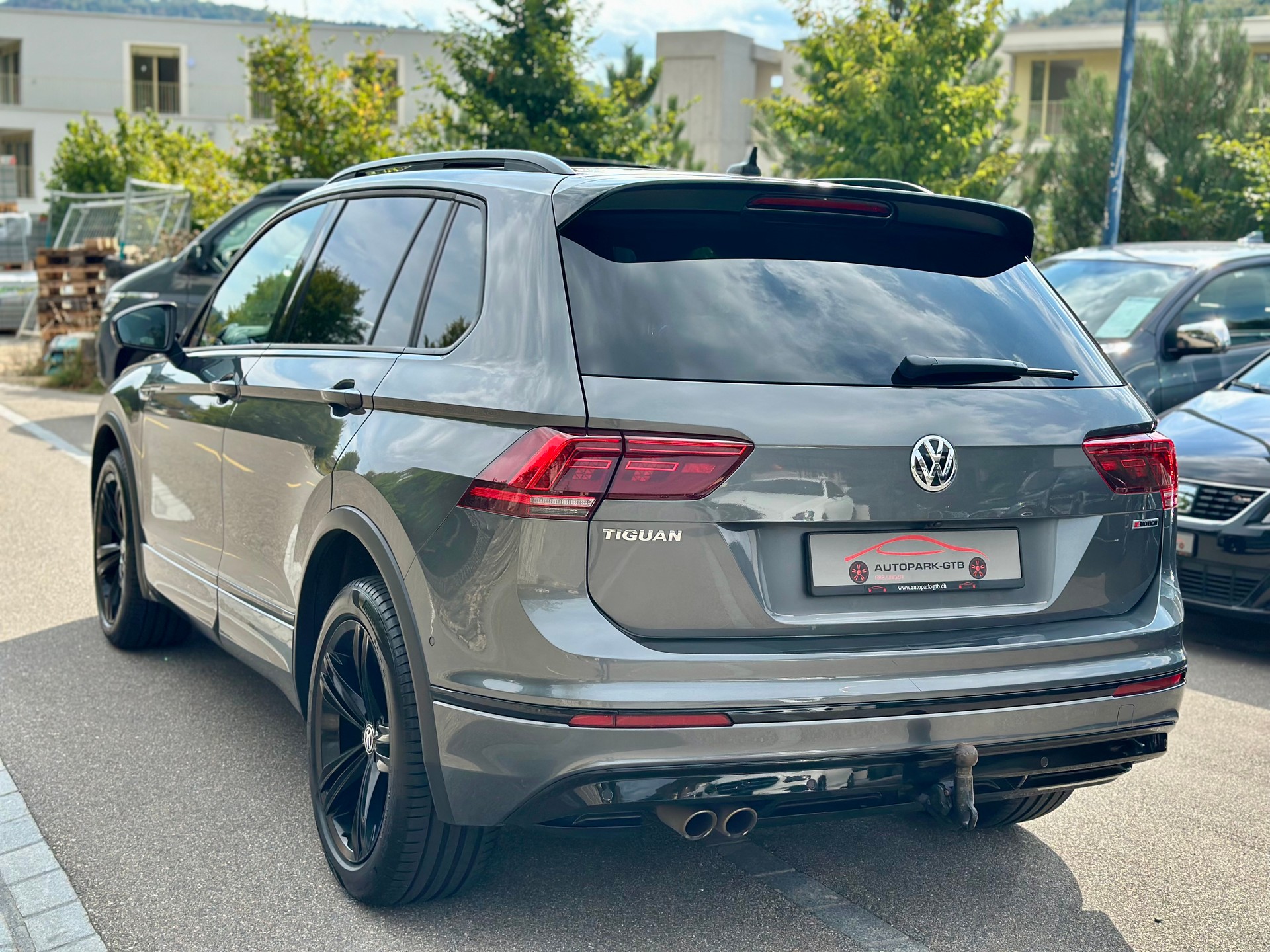 VW Tiguan 2.0TSI Highline 4Motion DSG-image-5