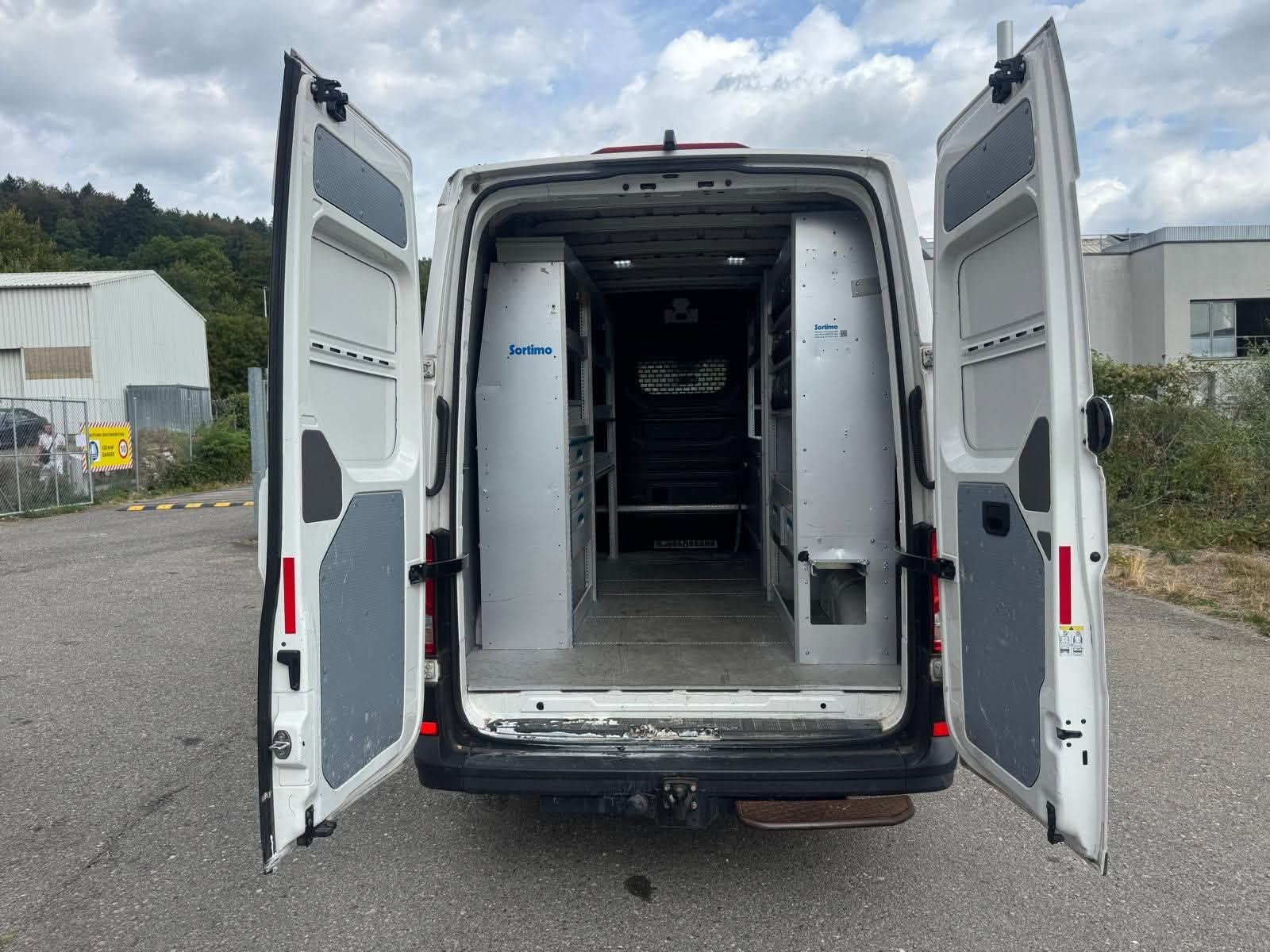 VW Crafter 35 2.0 TDI Mit Werkstatt Einrichtung-image-9