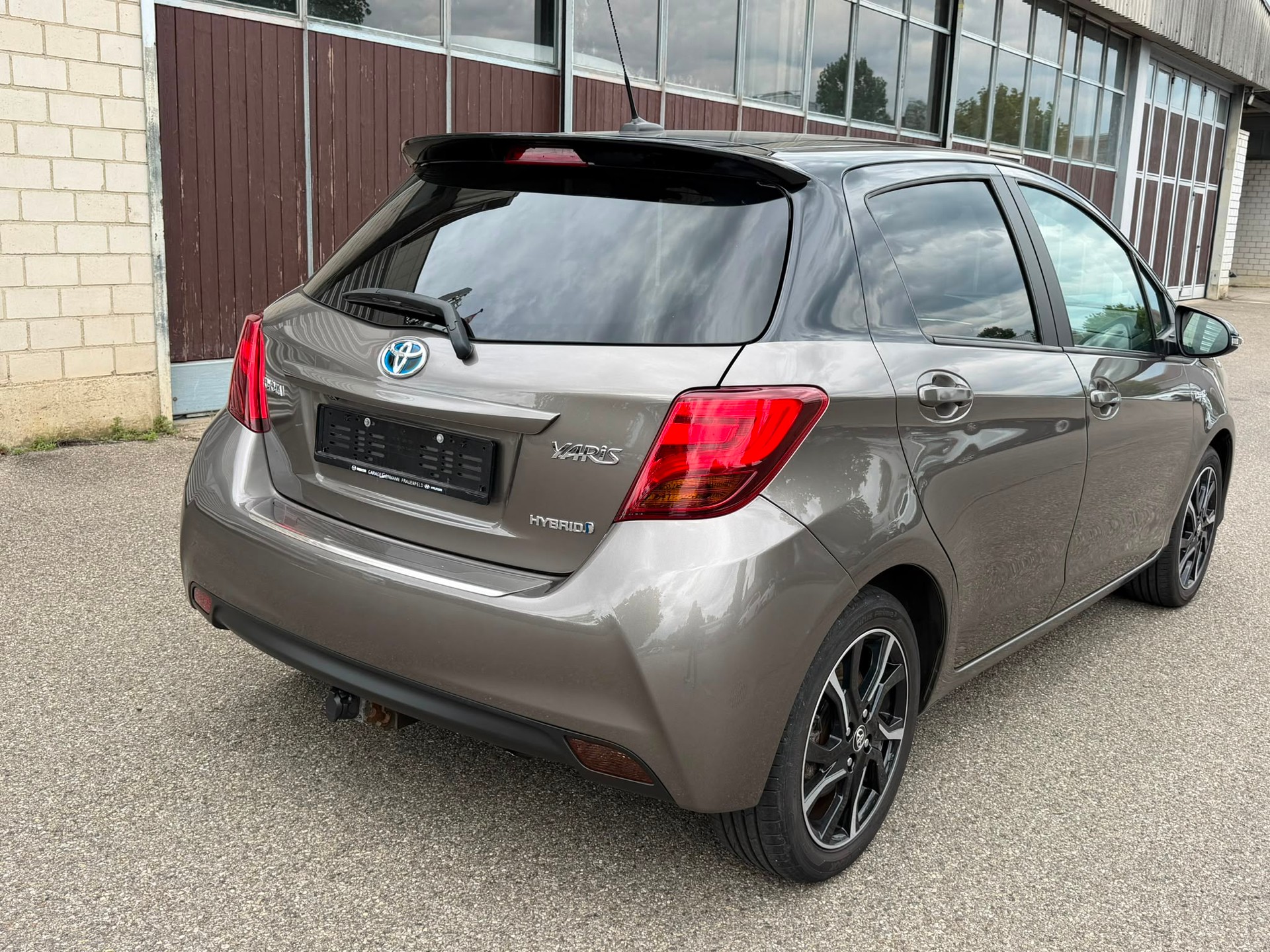 TOYOTA Yaris 1.5 VVT-i Hybrid Luna e-CVT-image-3