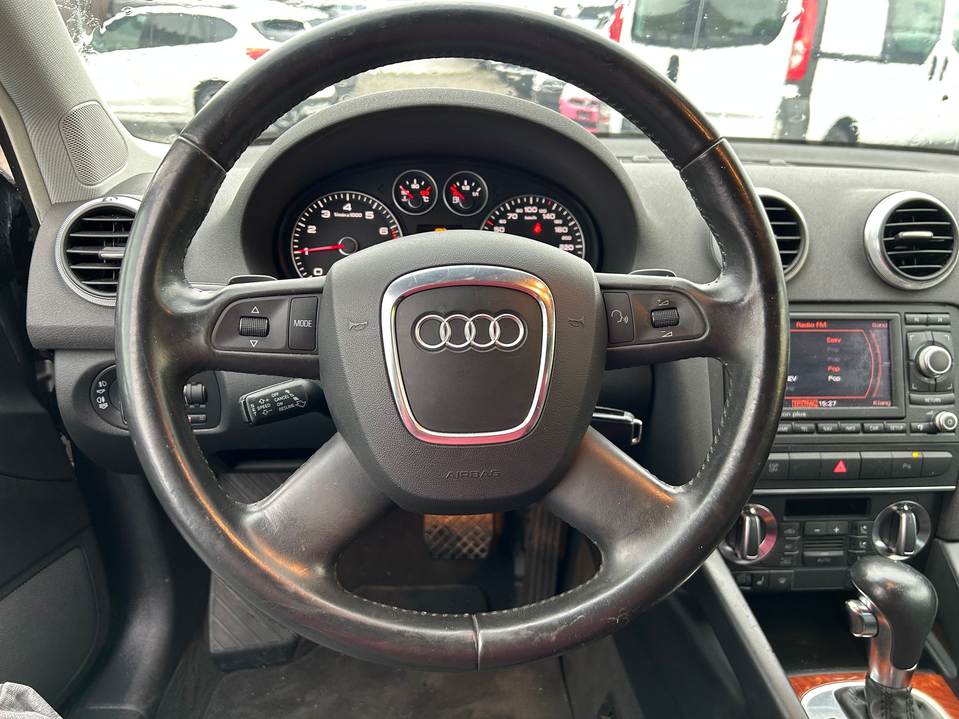 AUDI A3 Sportback 2.0 TFSI Ambition quattro S-tronic-image-8