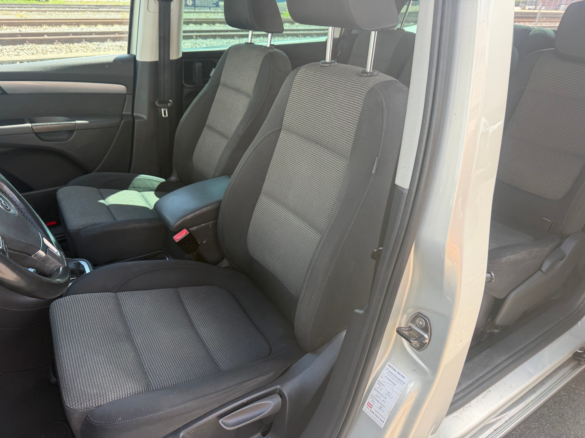 VW Sharan 2.0 TDI BMT Startline Comfortline DSG-image-9