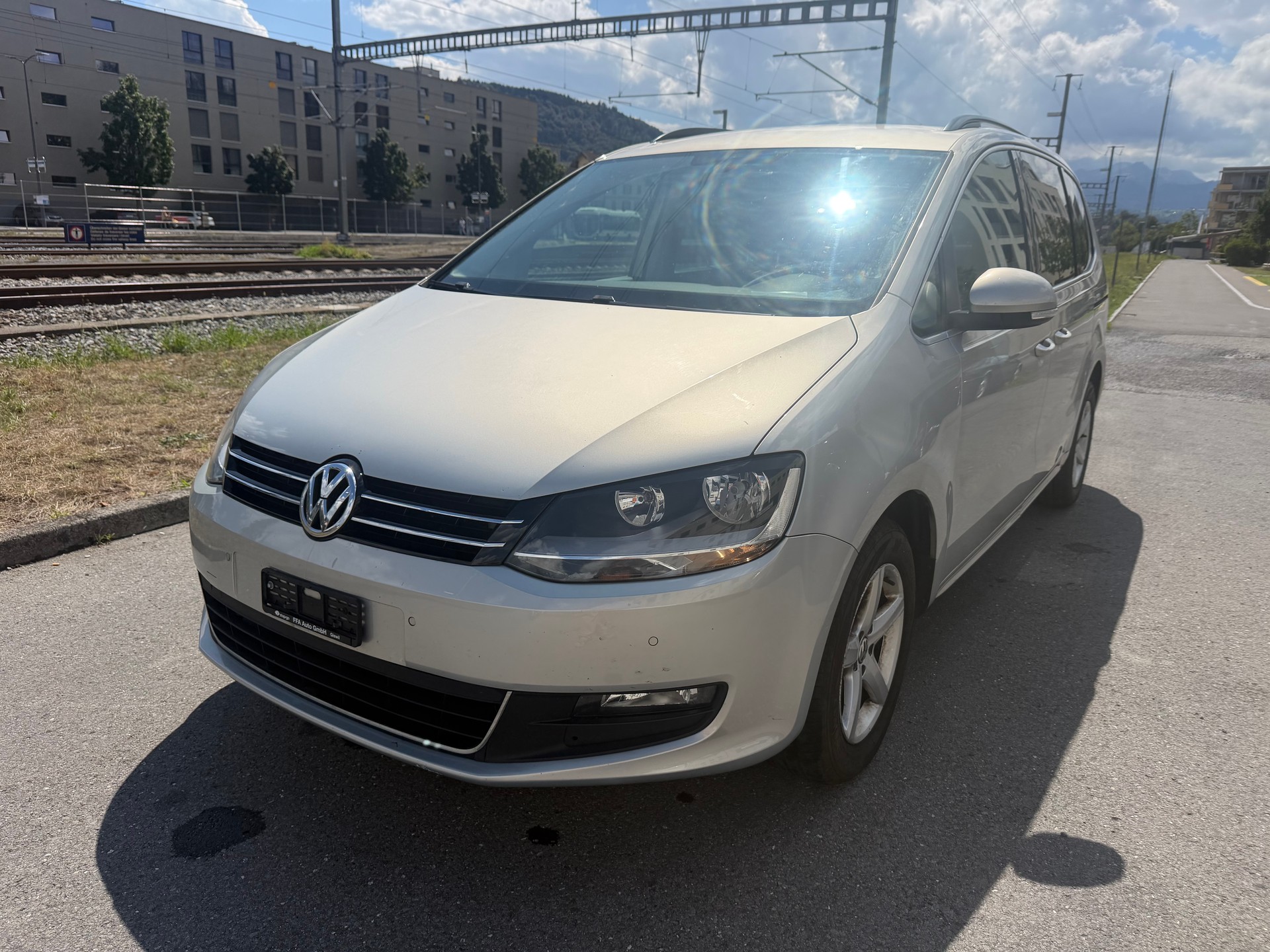 VW Sharan 2.0 TDI BMT Startline Comfortline DSG-image-0