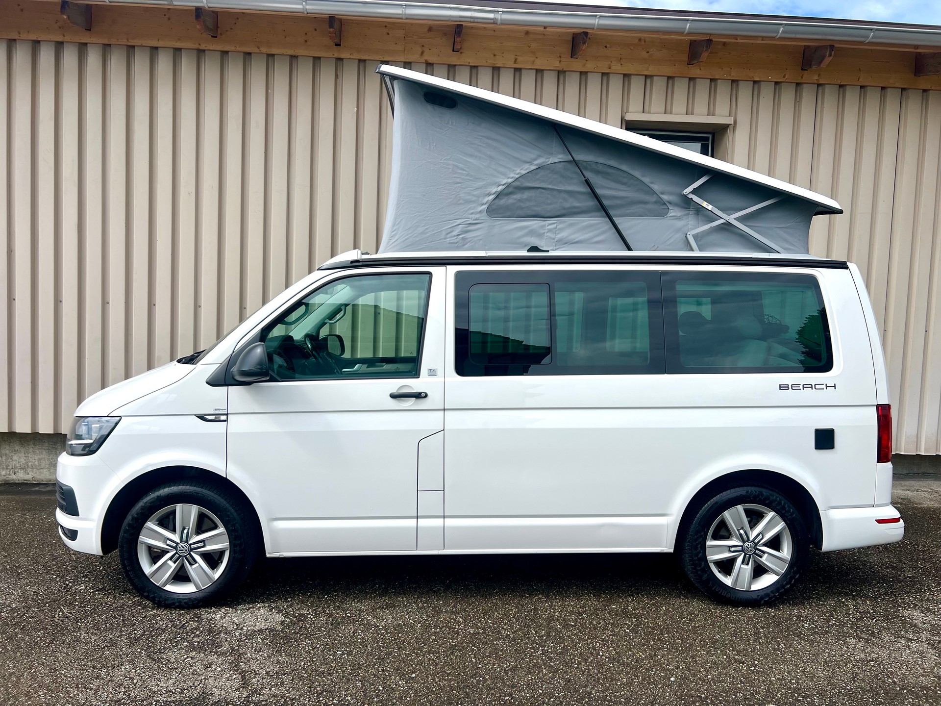 VW T6 California 2.0 TDI Beach DSG 150 PS by Nutzfahrzeugcenter Seetal-image-4