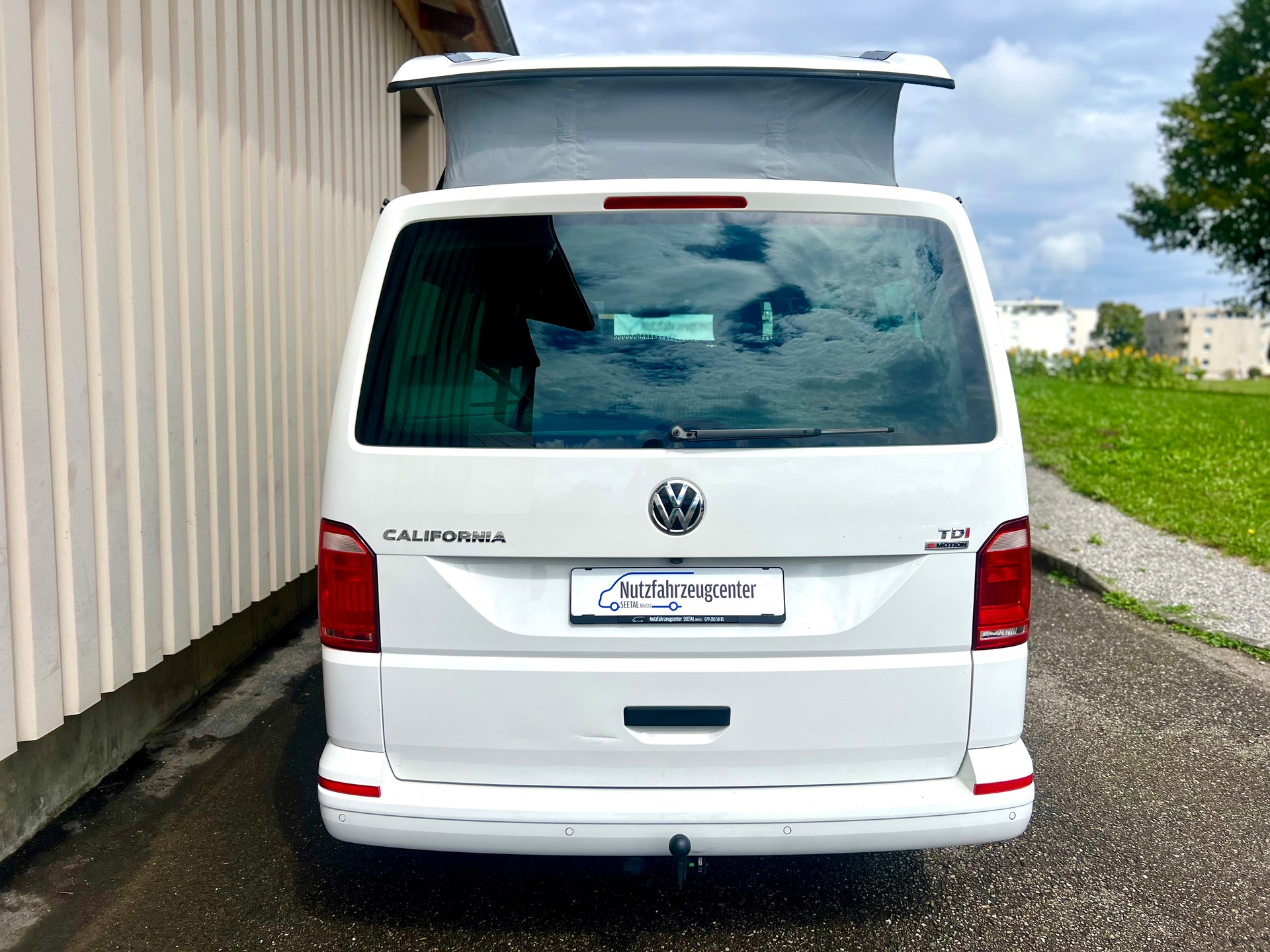 VW T6 California 2.0 TDI Beach DSG 150 PS by Nutzfahrzeugcenter Seetal-image-7
