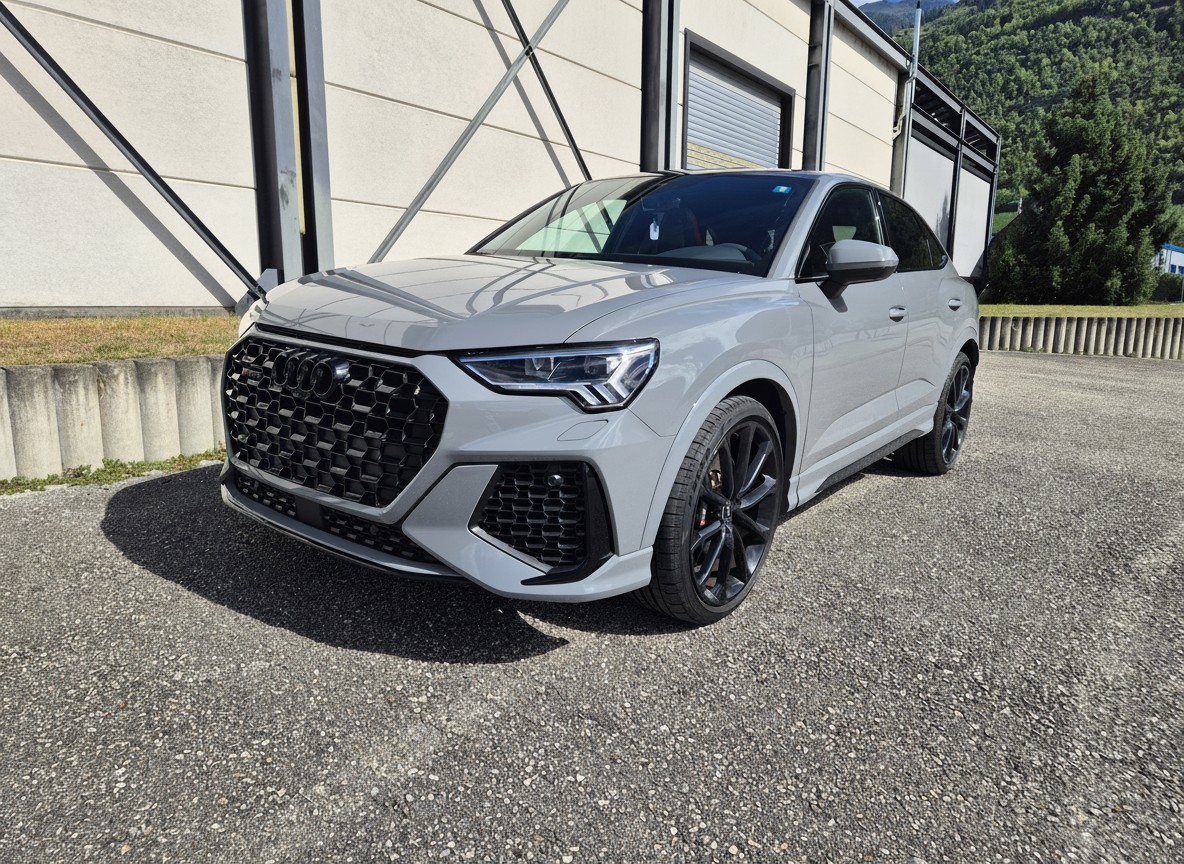 AUDI RS Q3 Sportback quattro S tronic