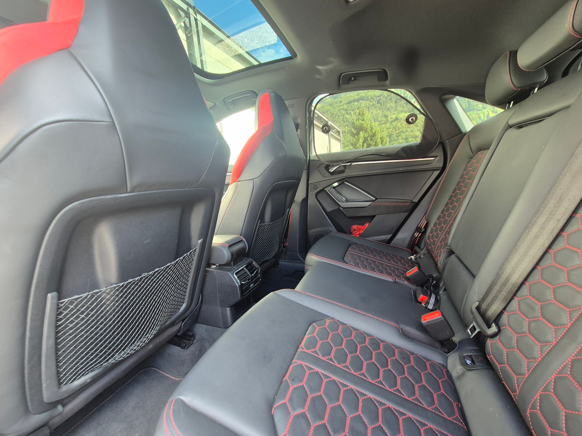 AUDI RS Q3 Sportback quattro S tronic-image-7