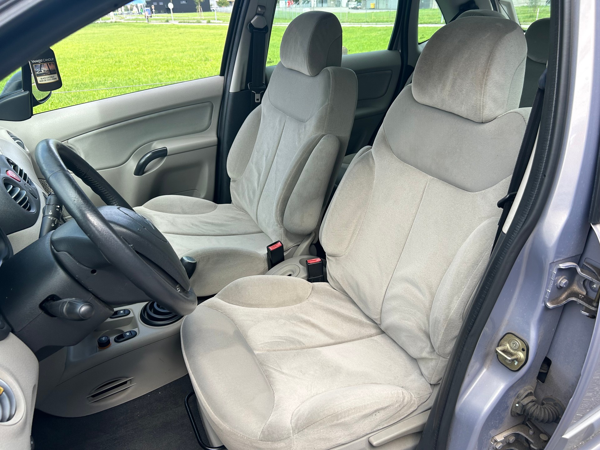 CITROEN C3 1.6i 16V Exclusive-image-7
