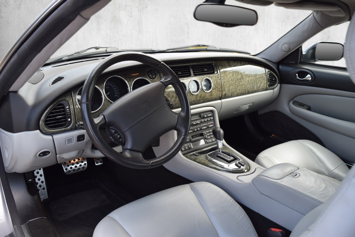 JAGUAR XKR S/C-image-9