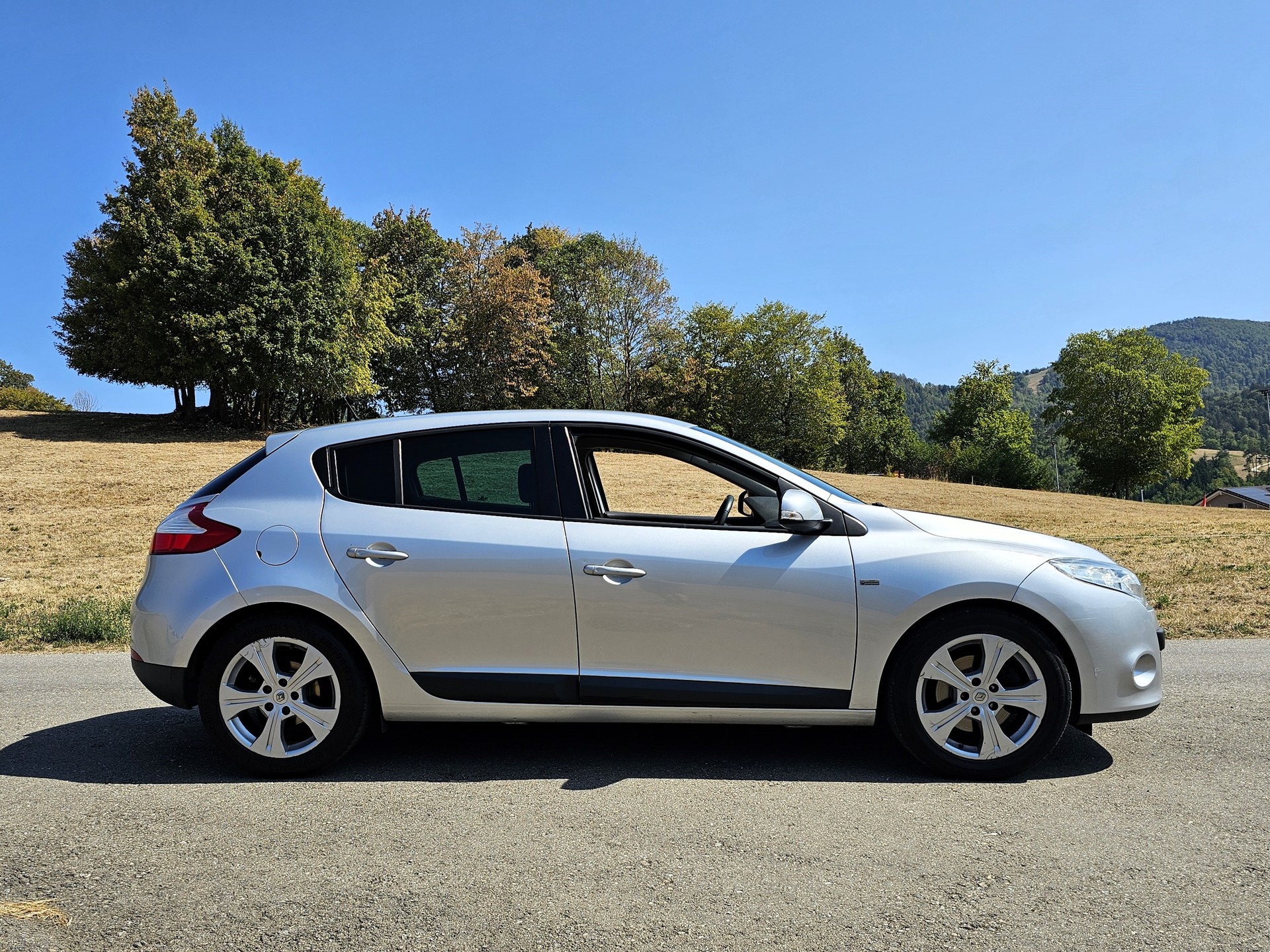 RENAULT Mégane 2.0 16V Turbo Dynamique-image-5
