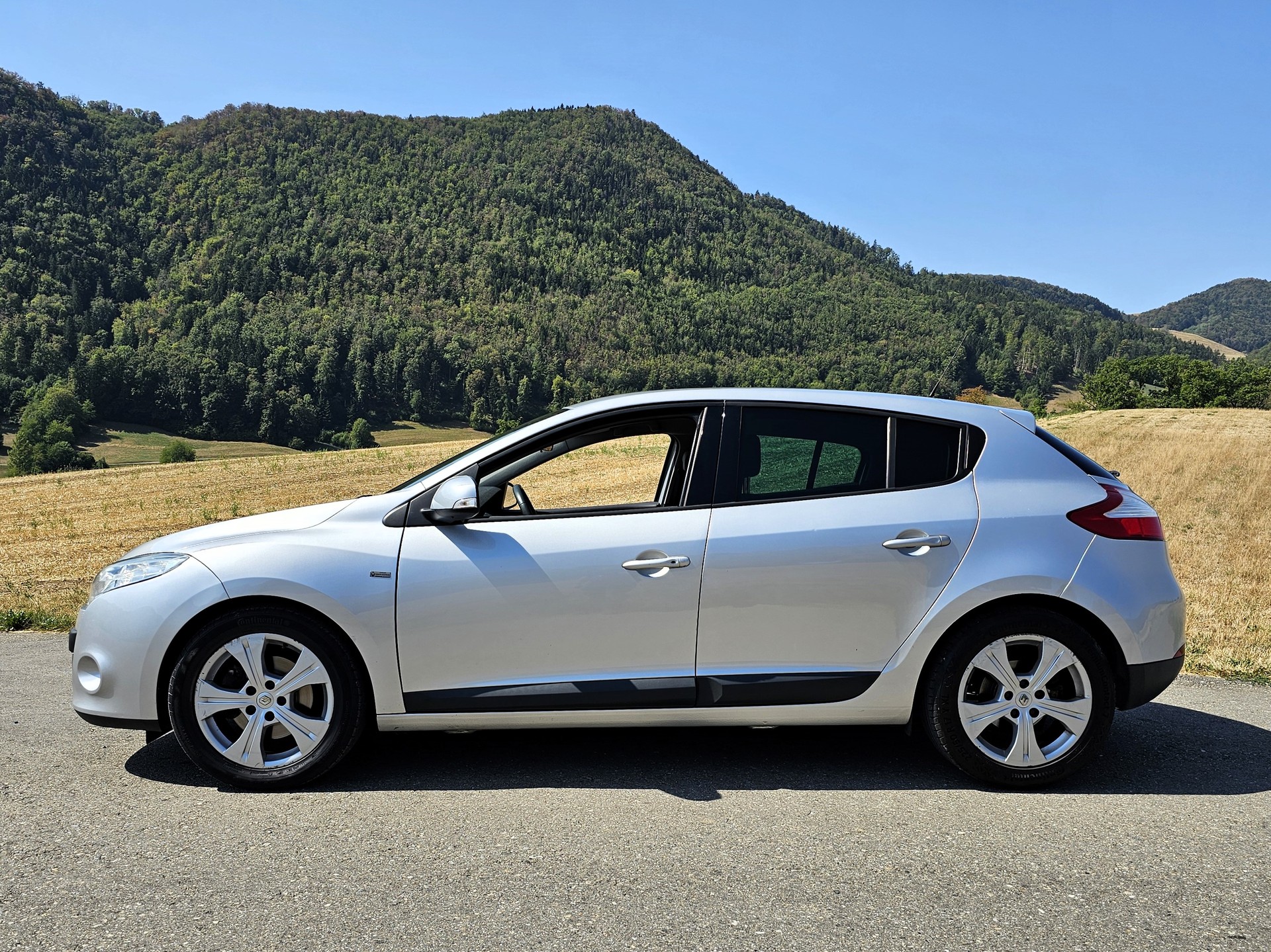 RENAULT Mégane 2.0 16V Turbo Dynamique-showroom-element-1