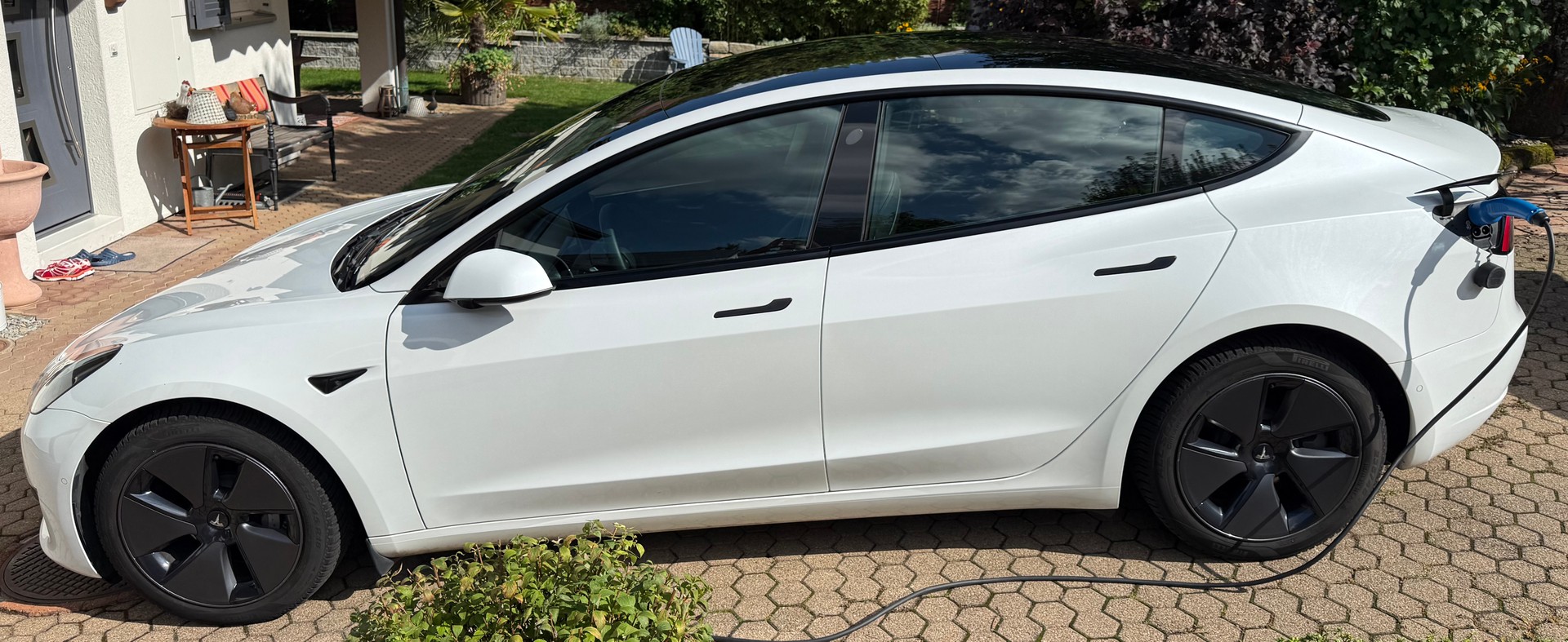 TESLA RWD-image-3