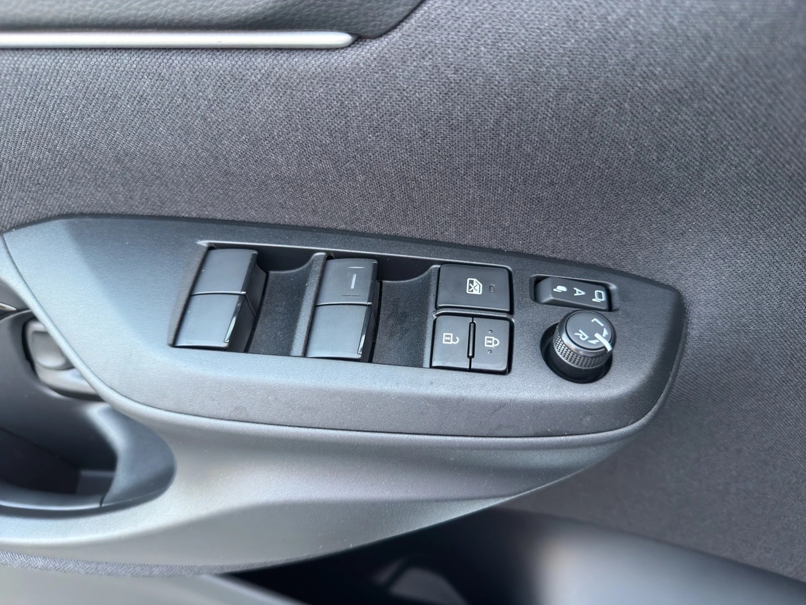 TOYOTA Yaris 1.5 Teamplayer e-CVT (10 STÜCK)-image-22