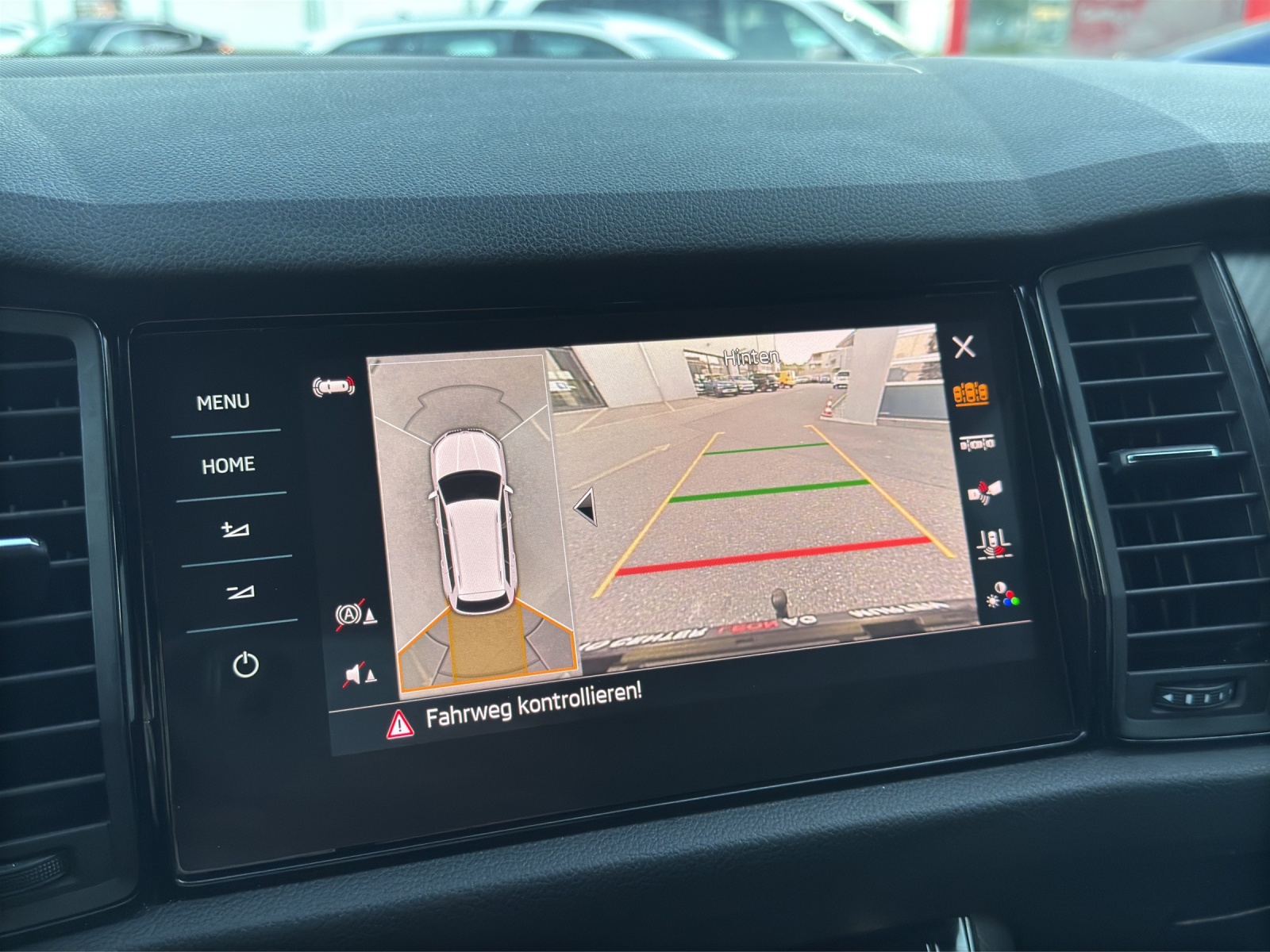 SKODA Kodiaq 2.0 TDI SCR SportLine 4x4 DSG-image-31