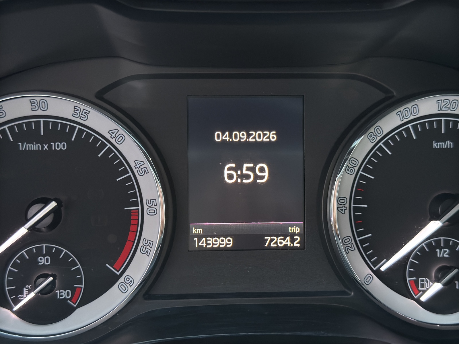 SKODA Kodiaq 2.0 TDI SCR SportLine 4x4 DSG-image-10