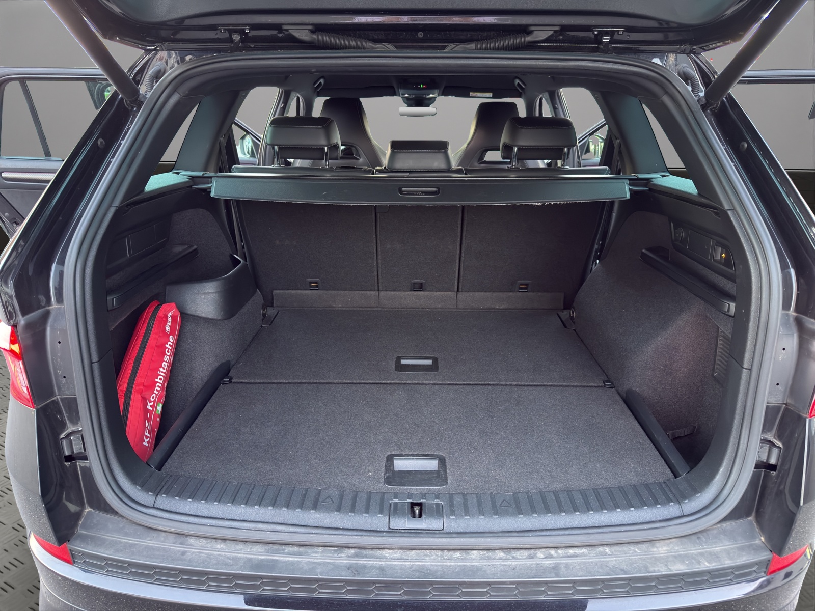 SKODA Kodiaq 2.0 TDI SCR SportLine 4x4 DSG-image-18